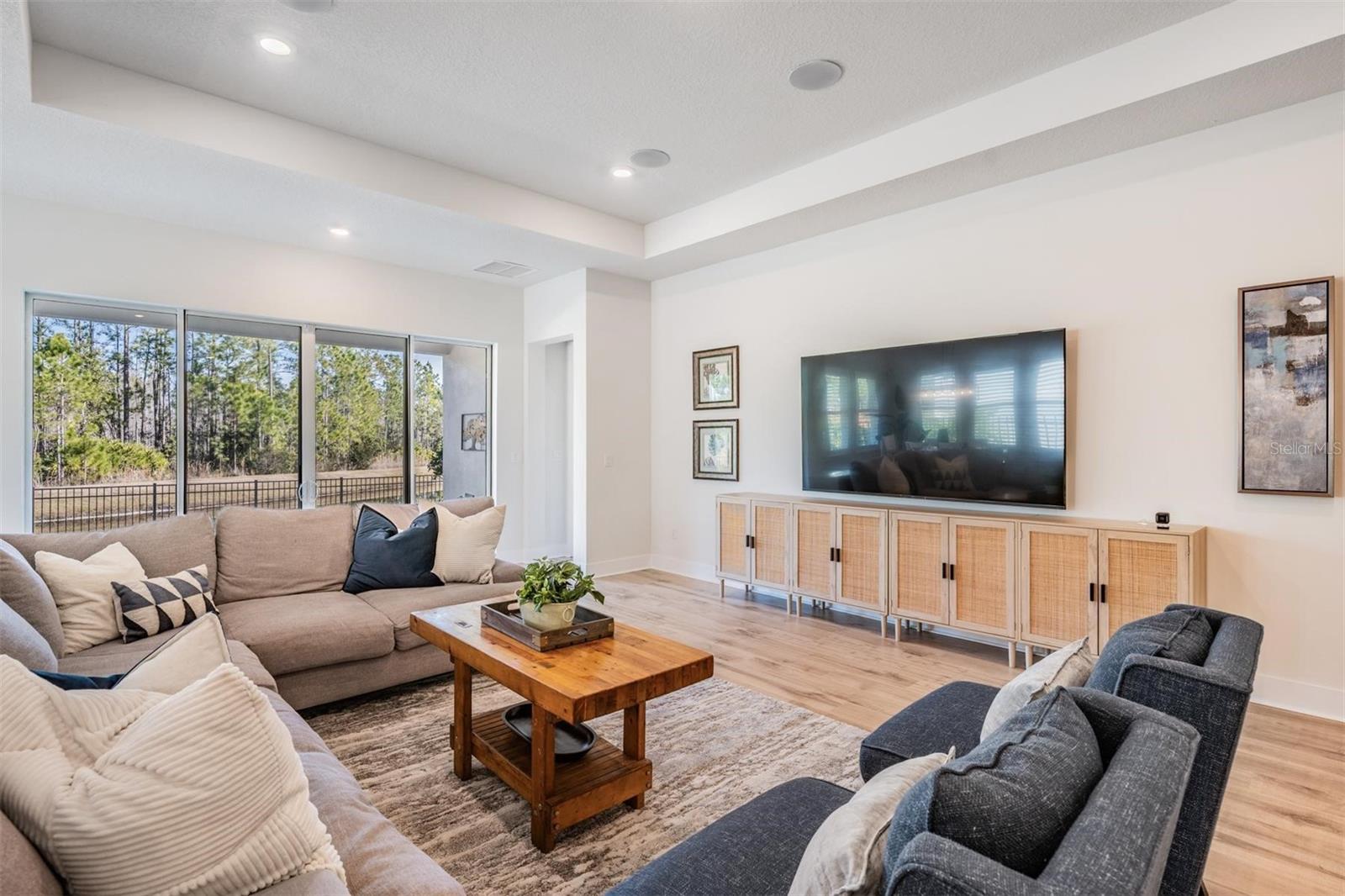 Image 11 of 51 For 3378 Tour Trace