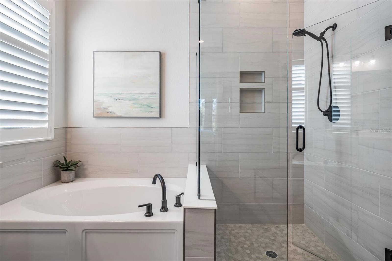 Image 18 of 51 For 3378 Tour Trace