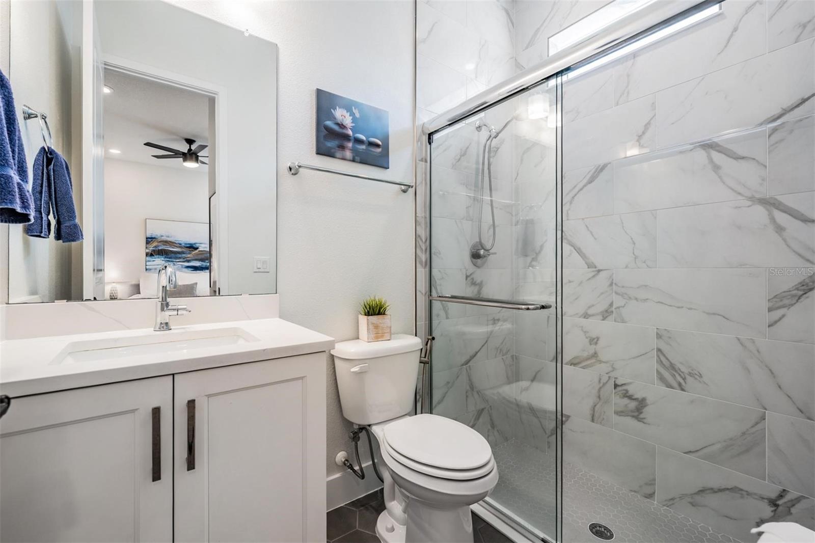 Image 25 of 51 For 3378 Tour Trace