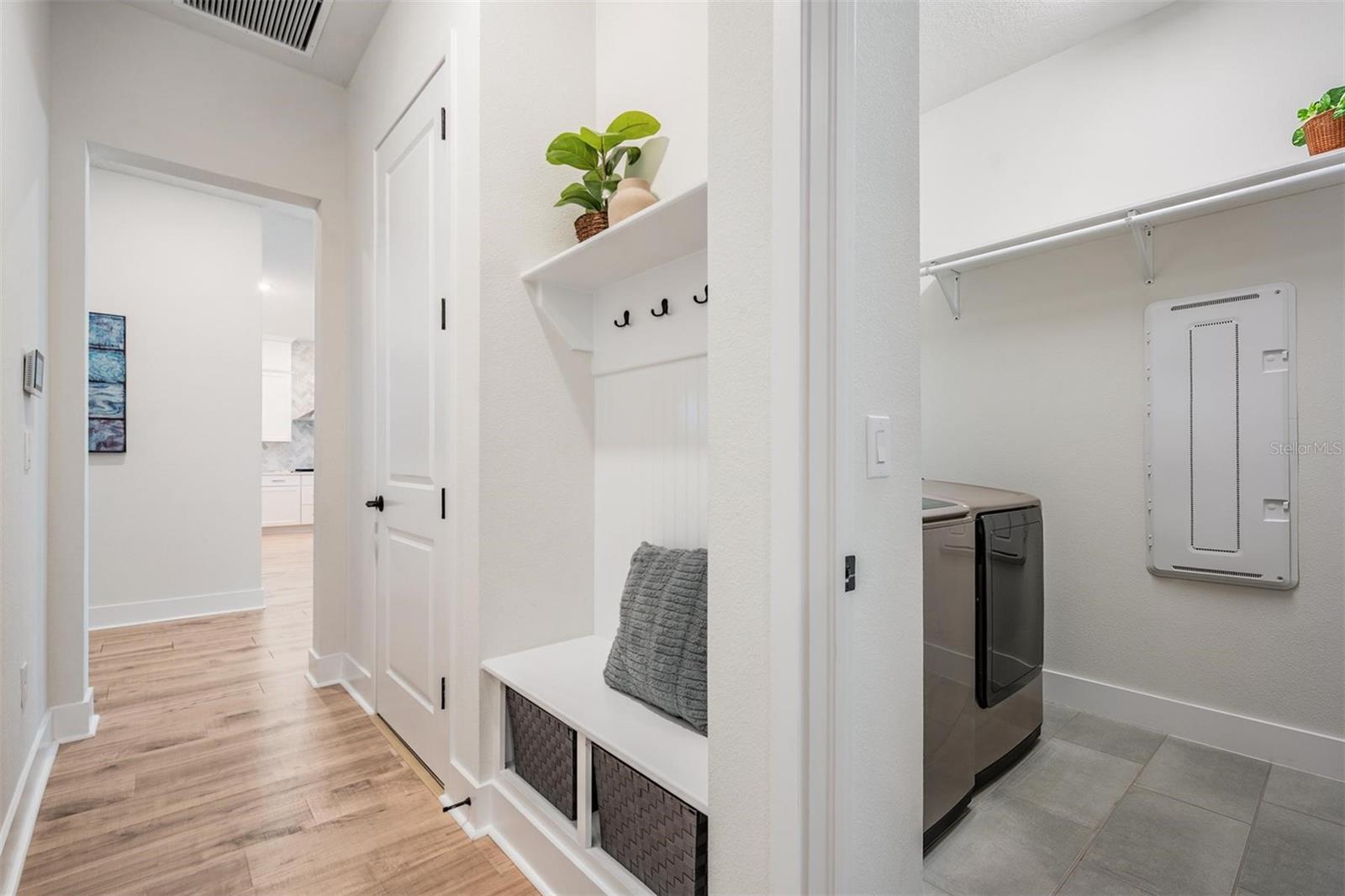 Image 32 of 51 For 3378 Tour Trace