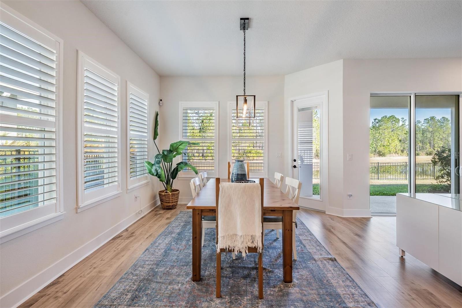 Image 9 of 51 For 3378 Tour Trace