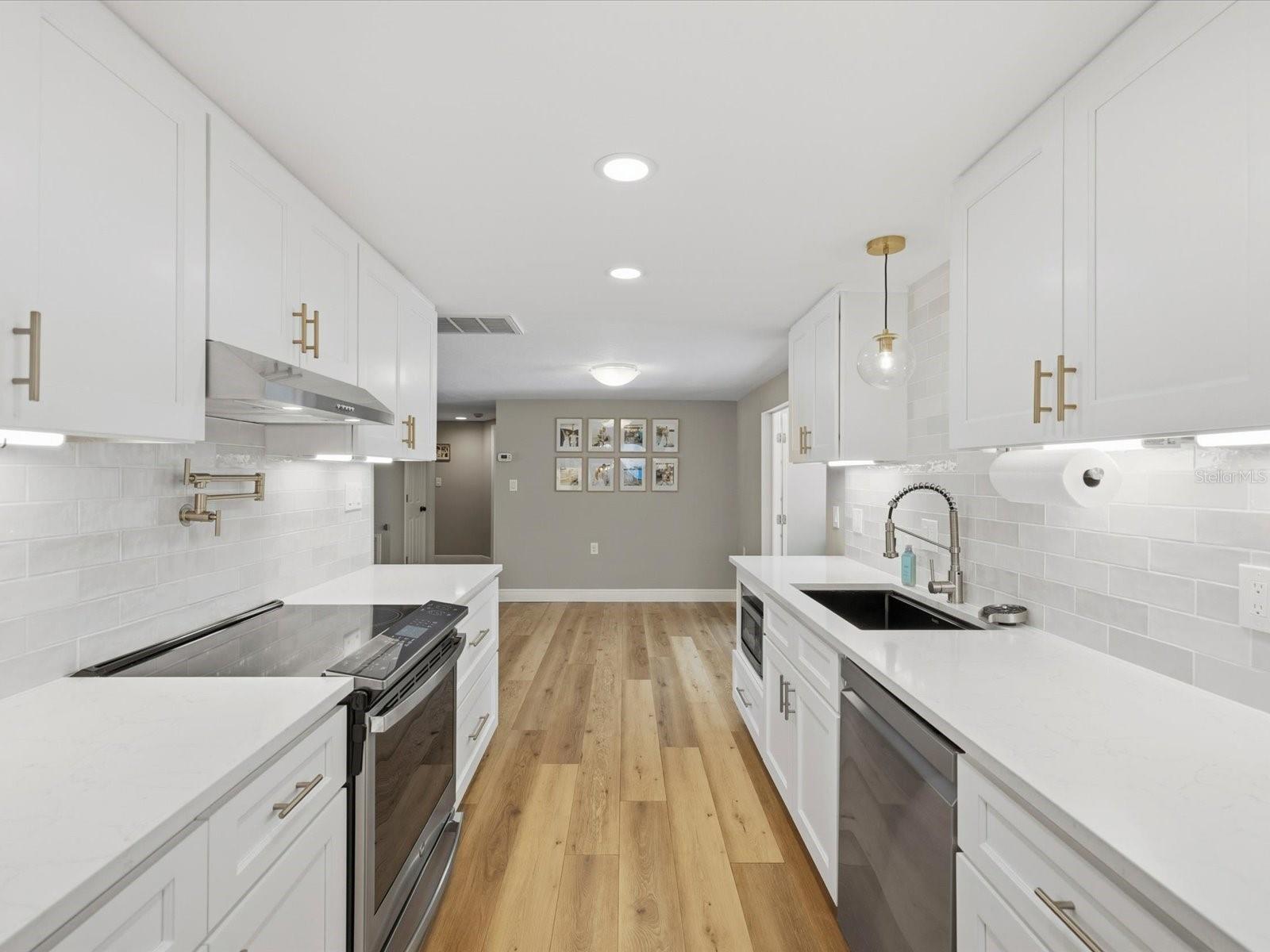 Image 10 of 90 For 5532 Berlin Drive