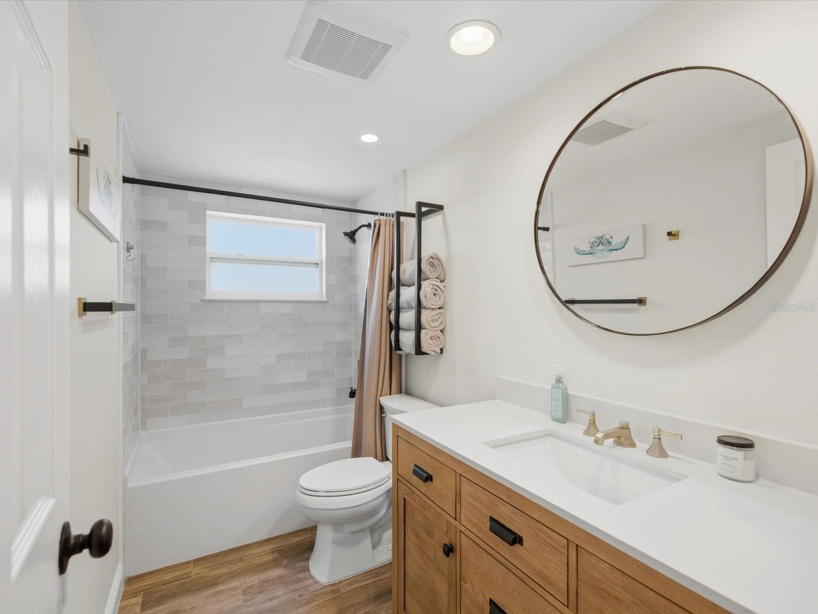 Image 24 of 90 For 5532 Berlin Drive