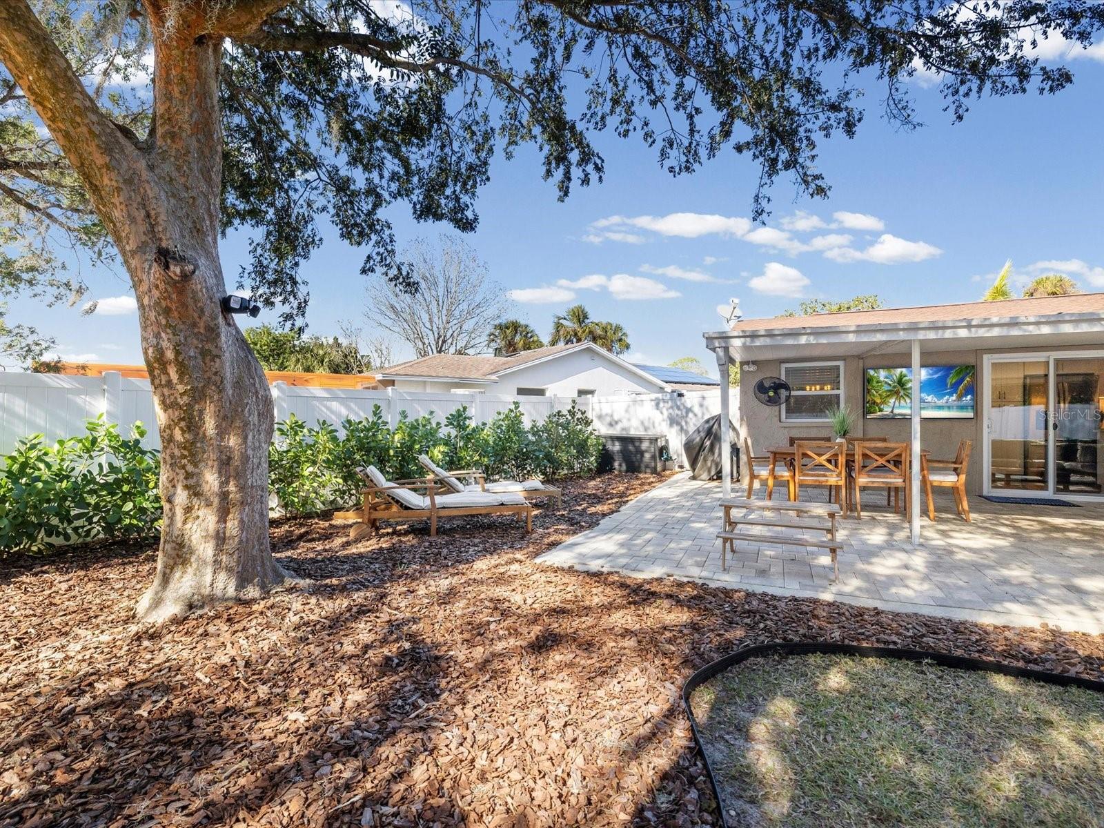 Image 34 of 90 For 5532 Berlin Drive