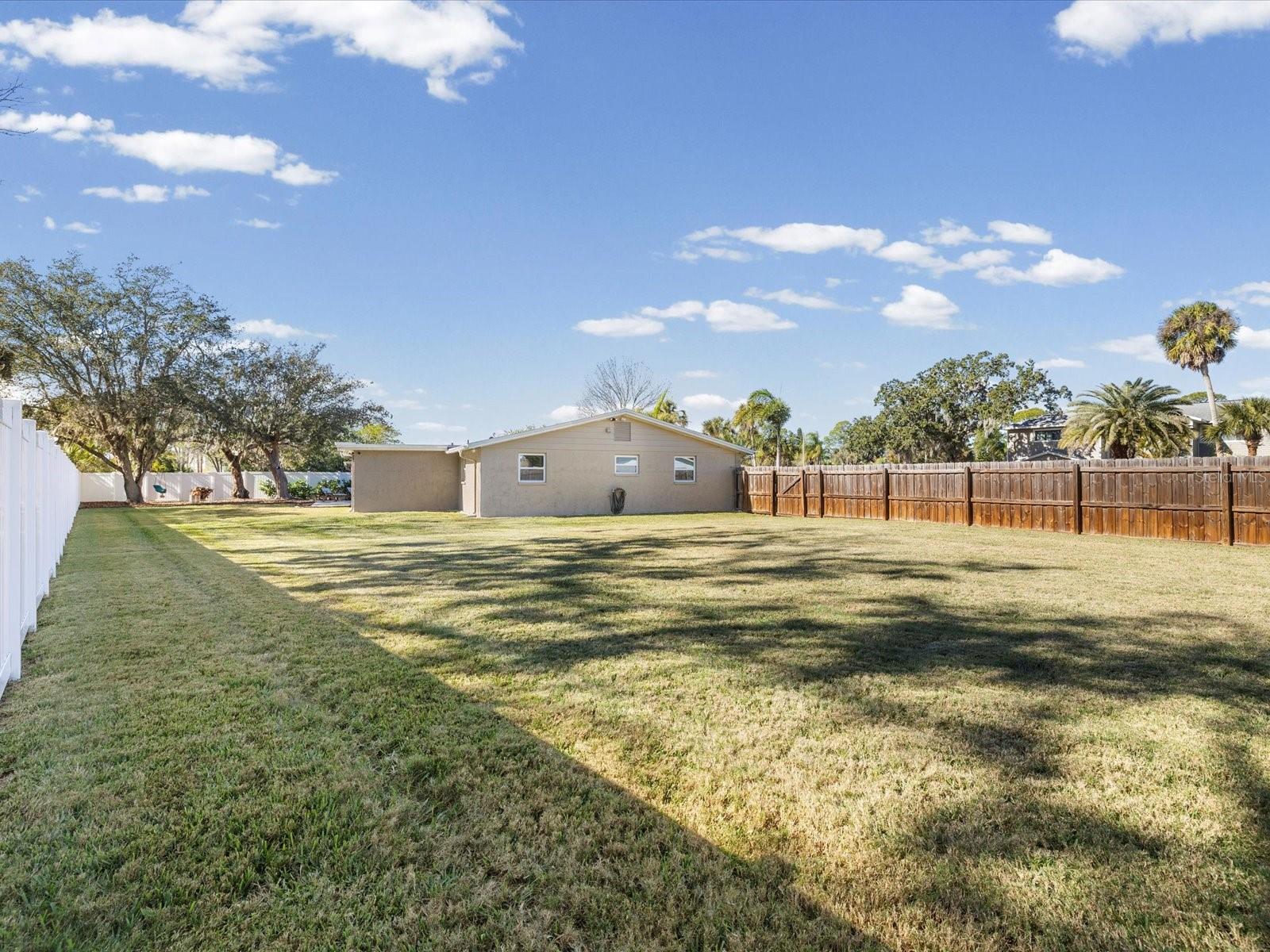 Image 41 of 90 For 5532 Berlin Drive