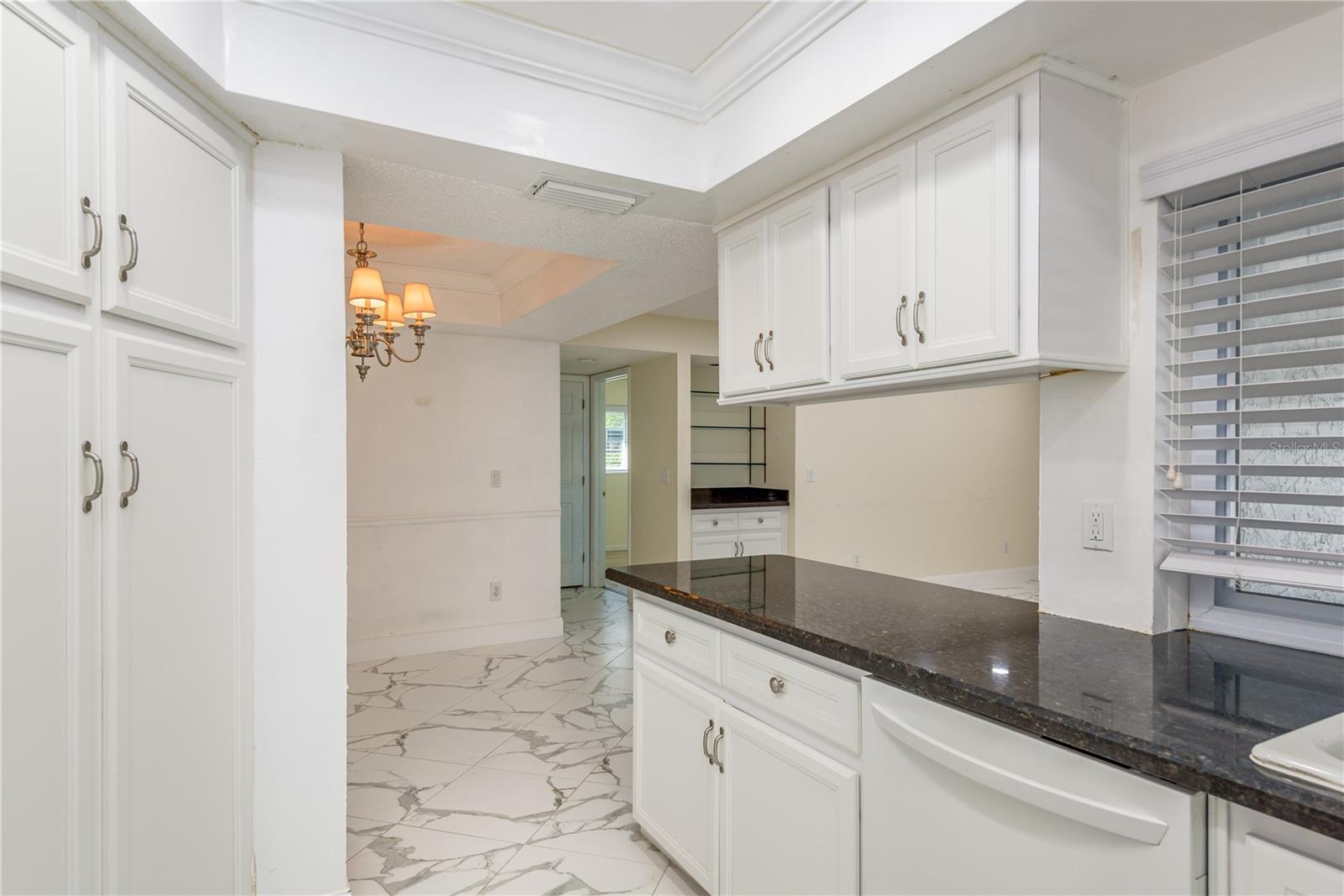 Image 21 of 47 For 2654 Augusta Drive N