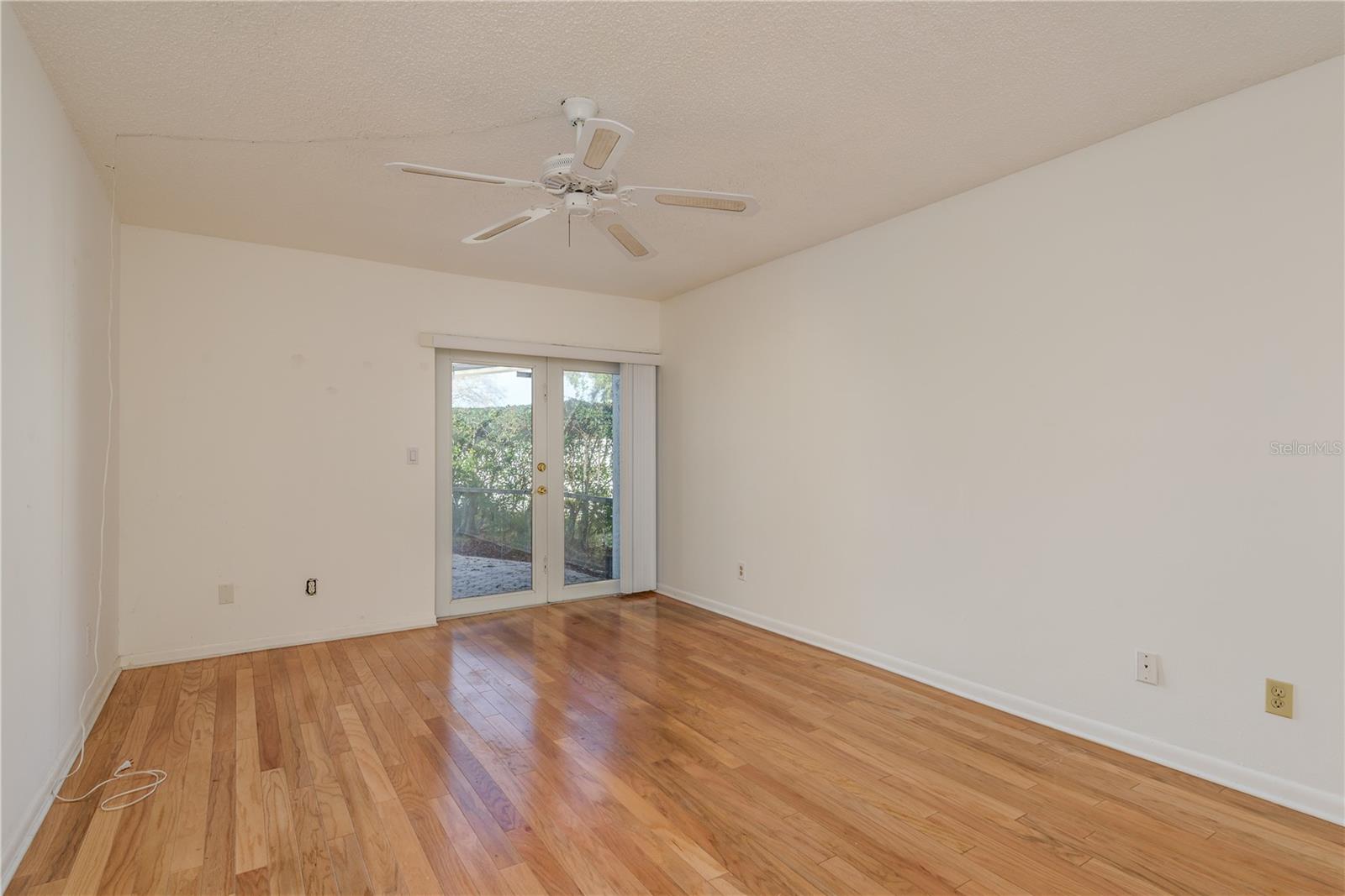 Image 22 of 47 For 2654 Augusta Drive N