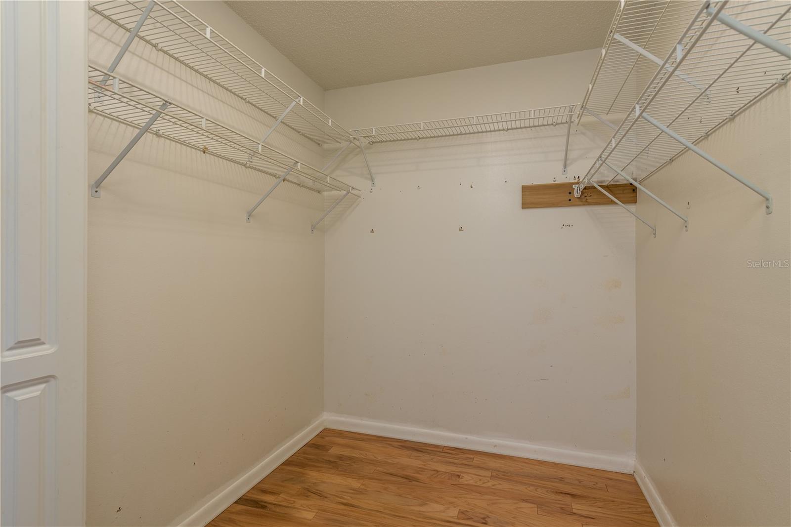 Image 27 of 47 For 2654 Augusta Drive N