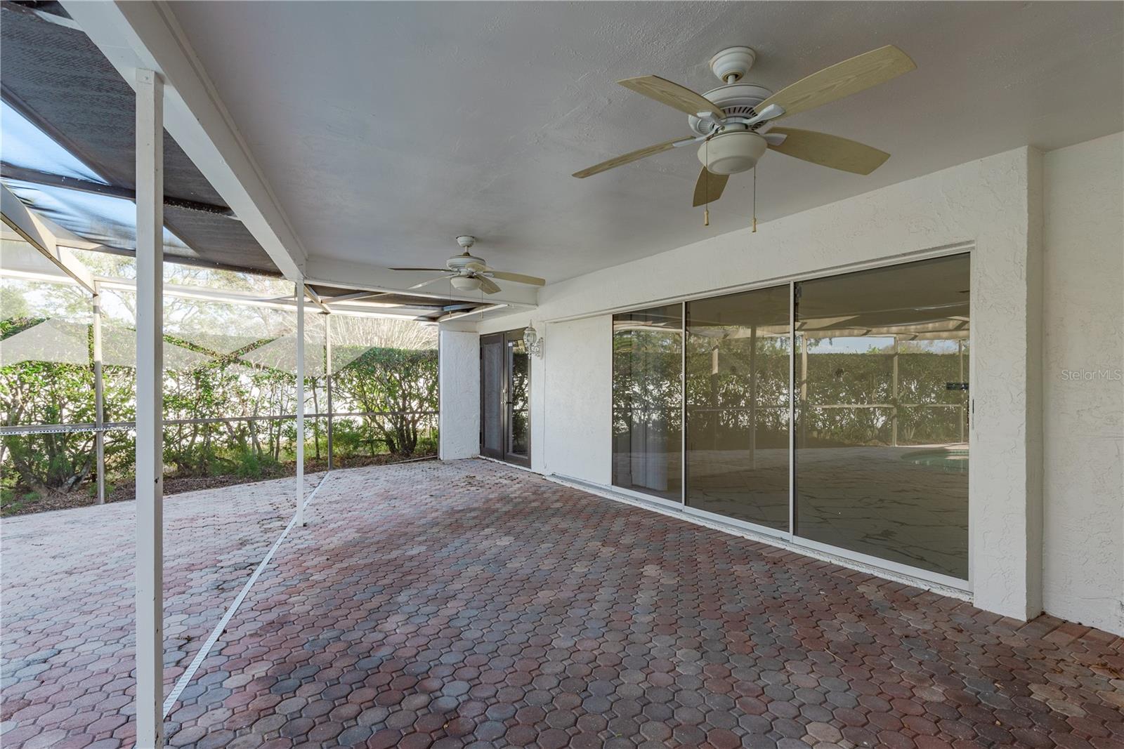 Image 38 of 47 For 2654 Augusta Drive N