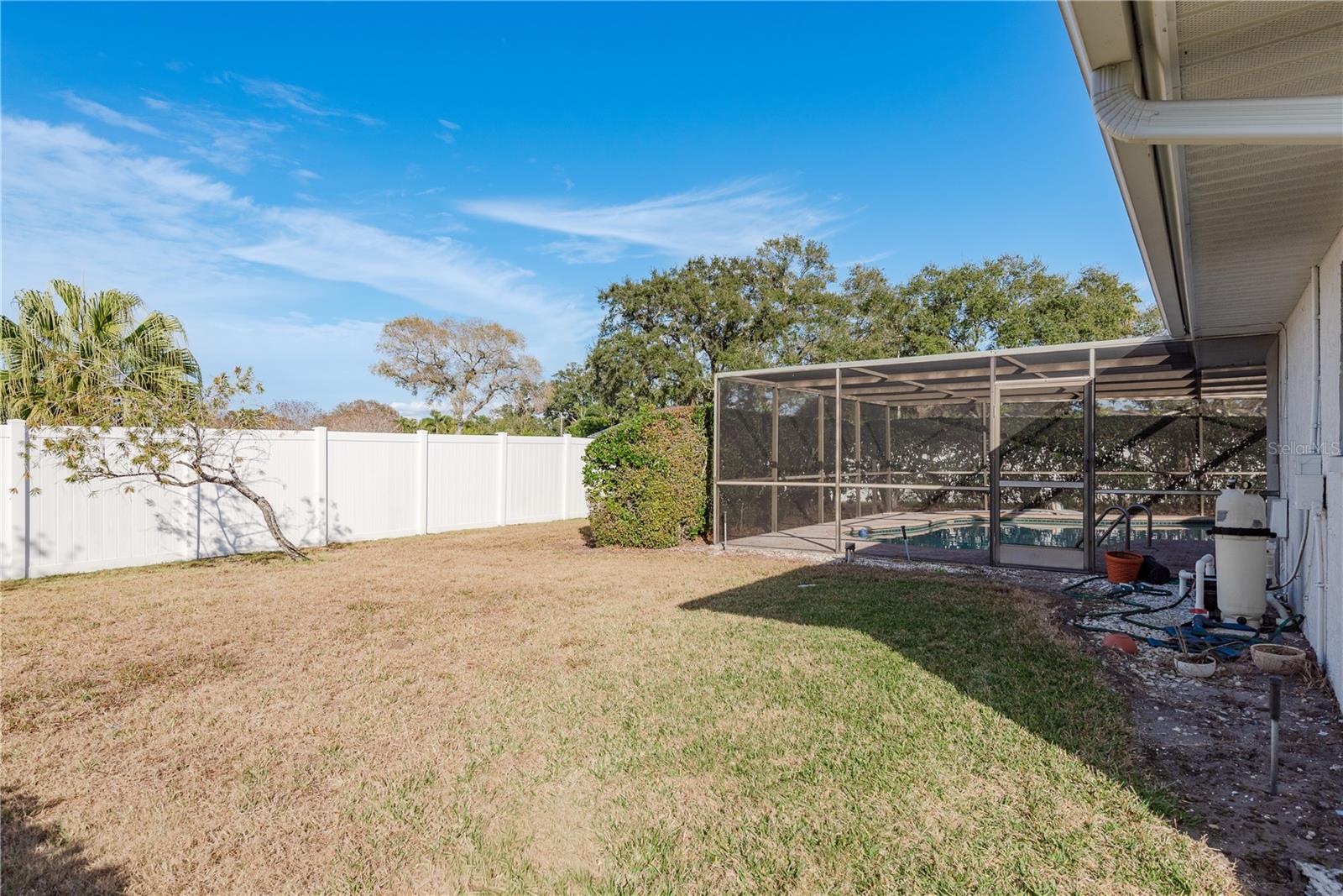 Image 44 of 47 For 2654 Augusta Drive N