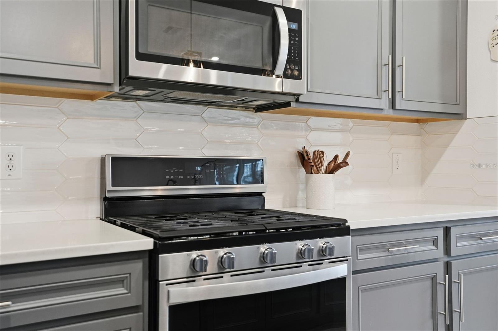 Image 13 of 54 For 4522 Emprise Way