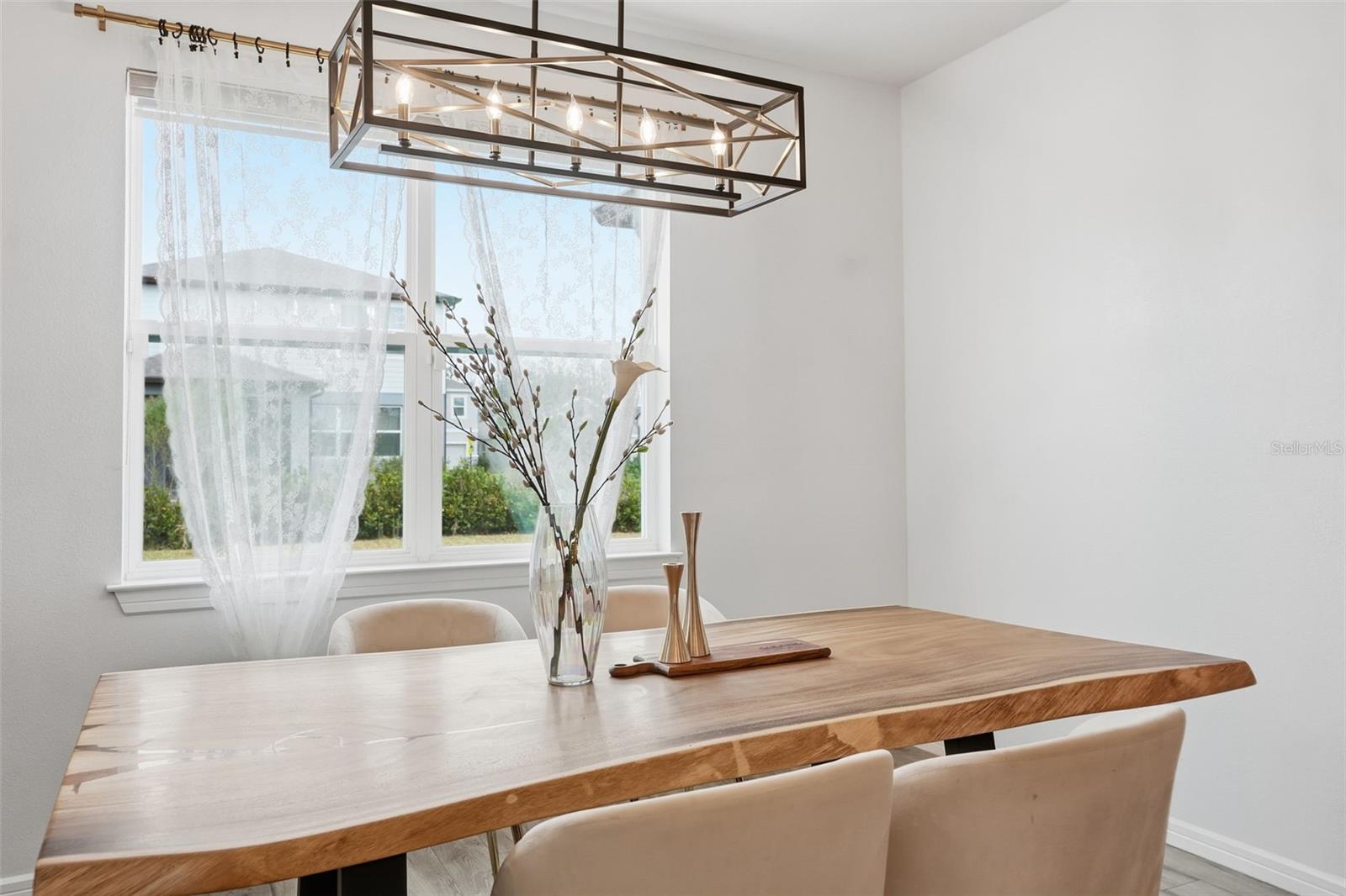 Image 15 of 54 For 4522 Emprise Way