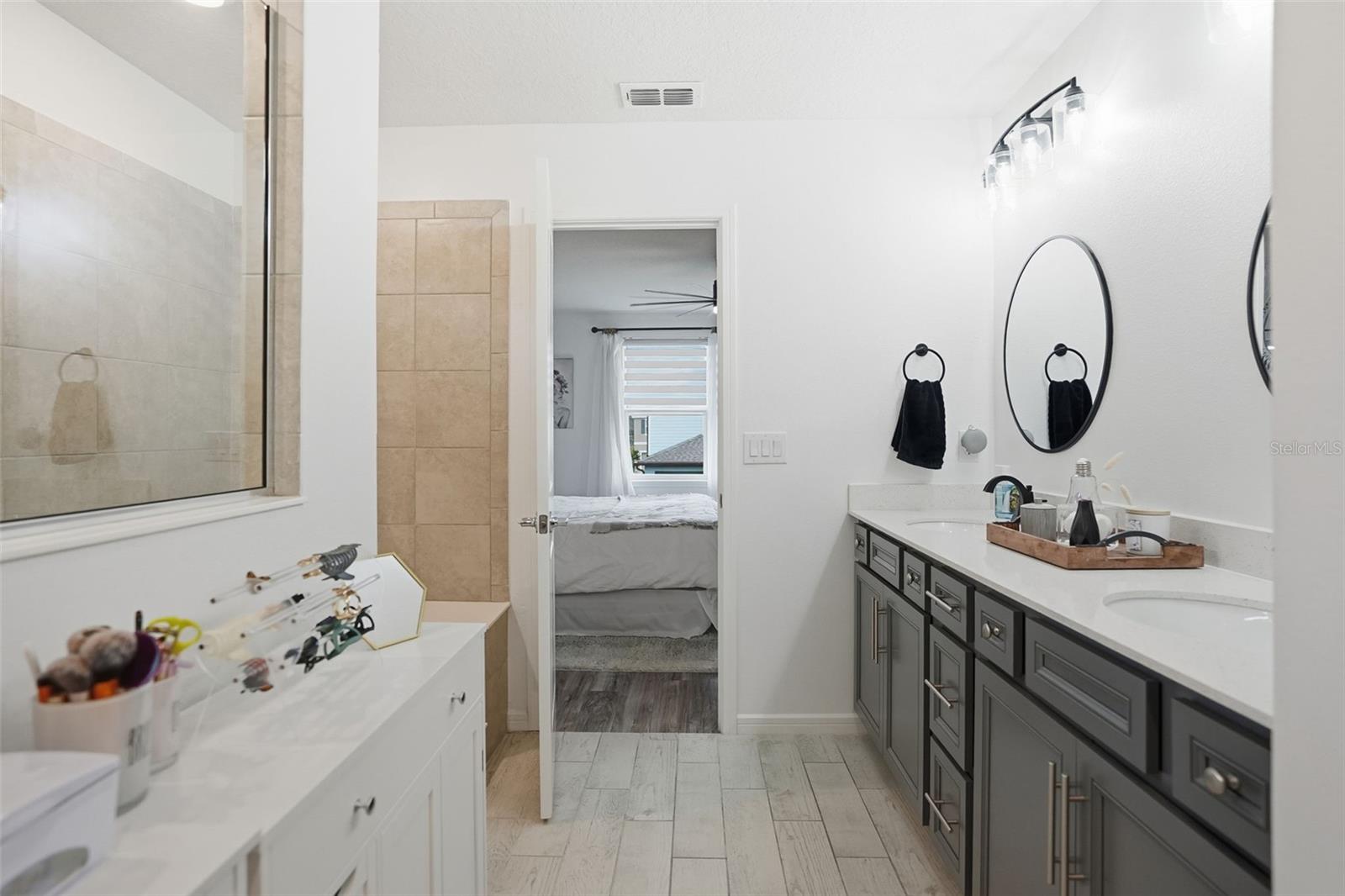 Image 25 of 54 For 4522 Emprise Way