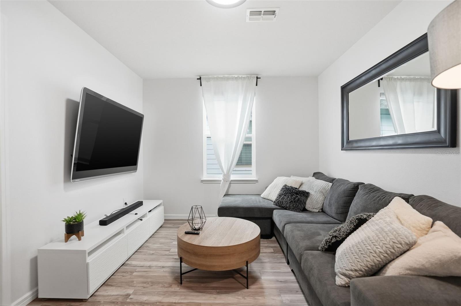 Image 33 of 54 For 4522 Emprise Way