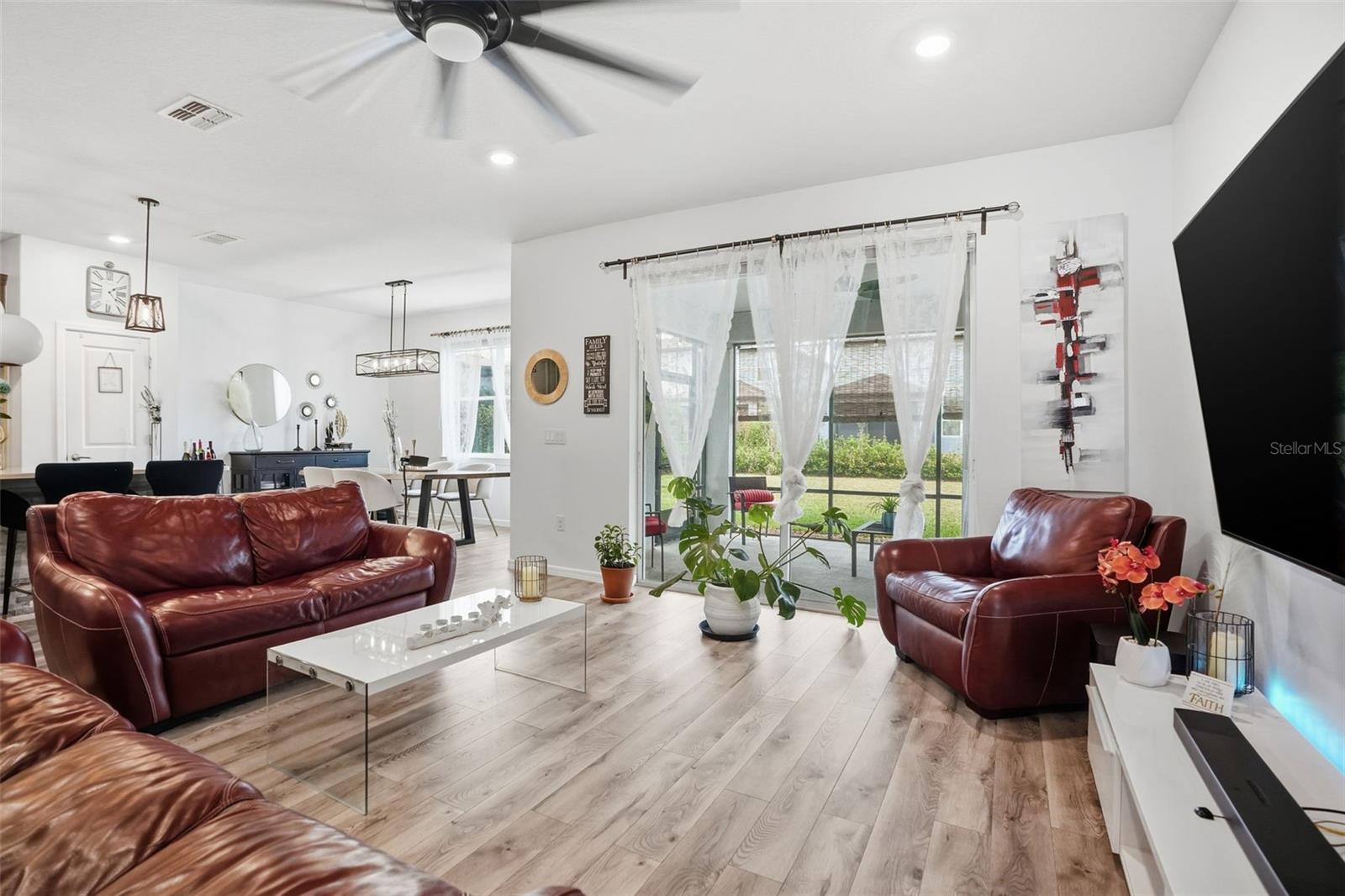 Image 4 of 54 For 4522 Emprise Way