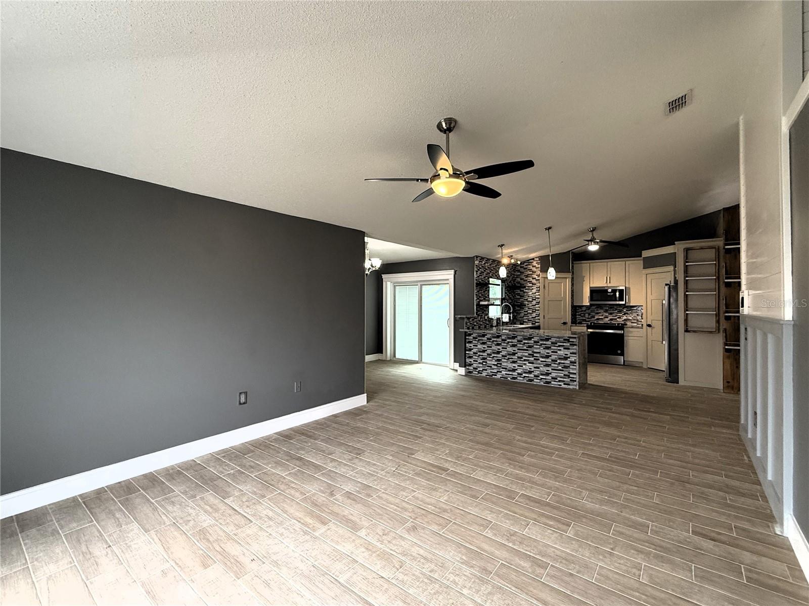 Image 18 of 64 For 6172 Raleigh Street