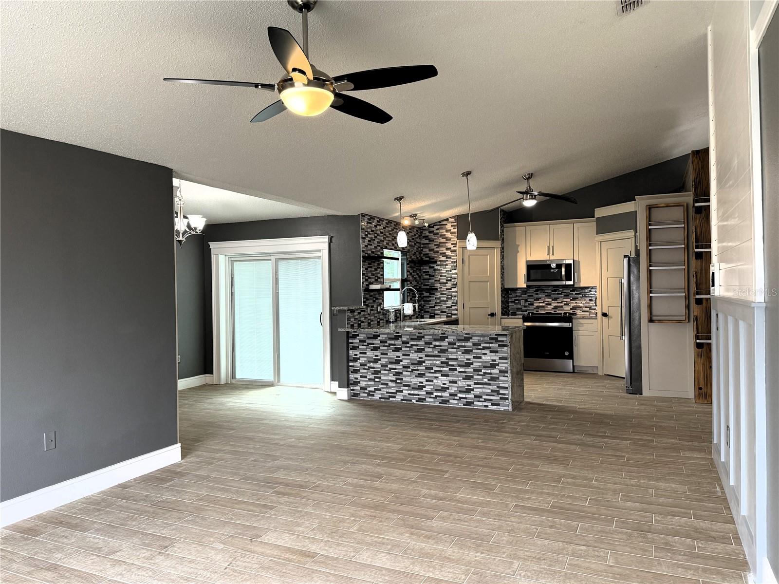 Image 19 of 64 For 6172 Raleigh Street