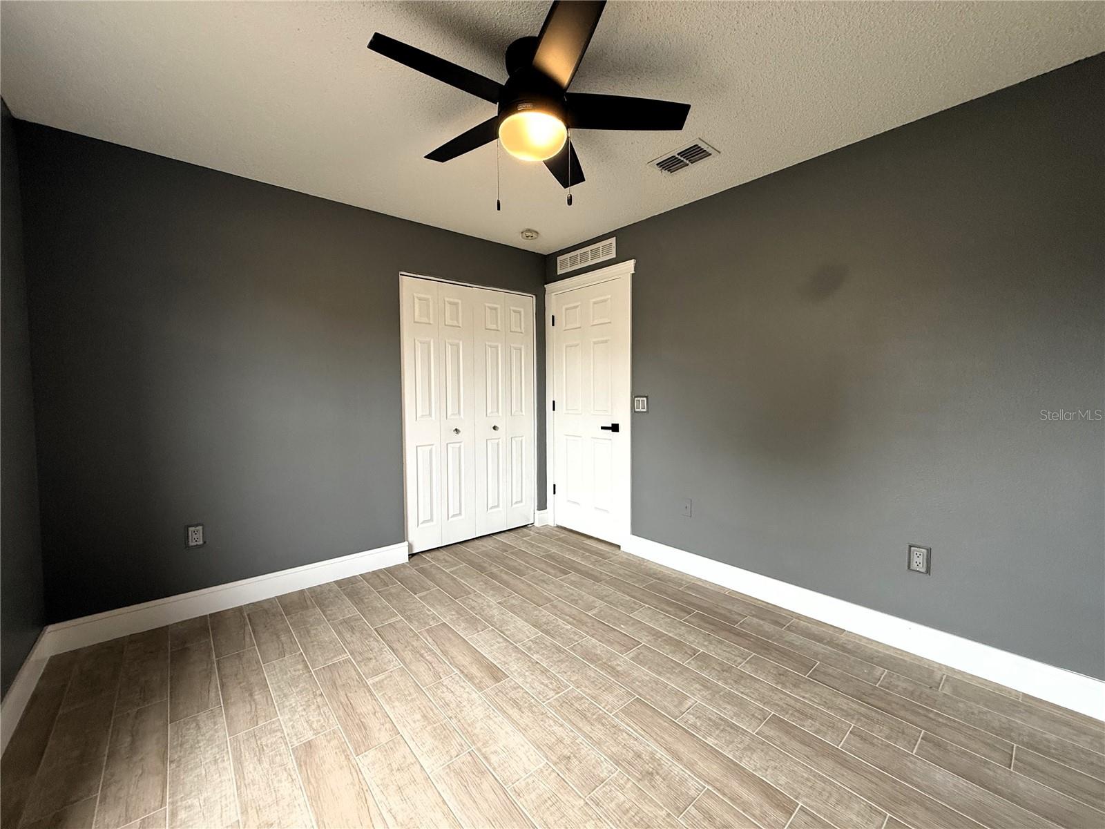 Image 31 of 64 For 6172 Raleigh Street