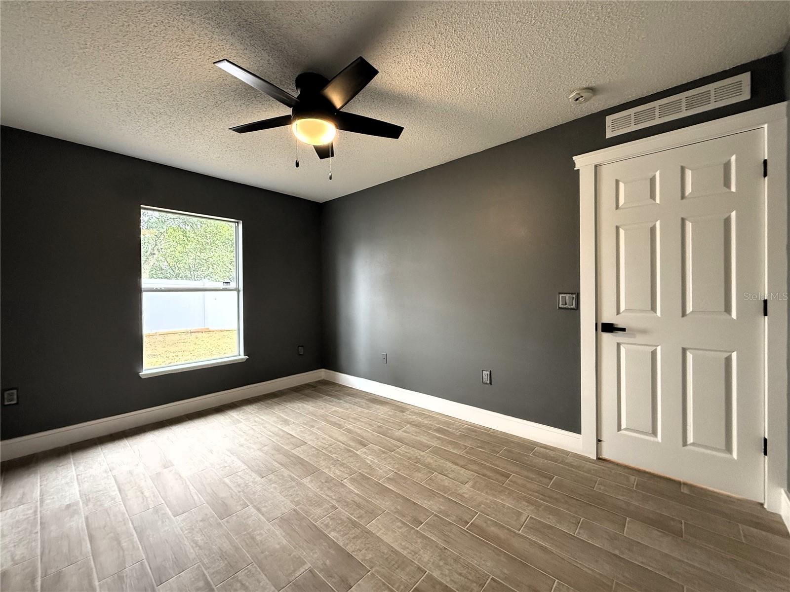 Image 33 of 64 For 6172 Raleigh Street