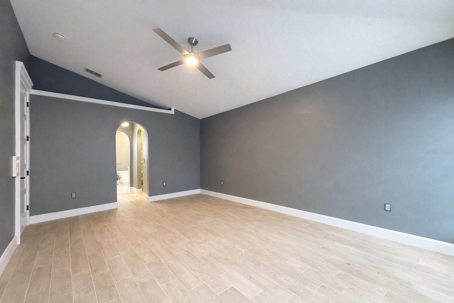 Image 46 of 64 For 6172 Raleigh Street