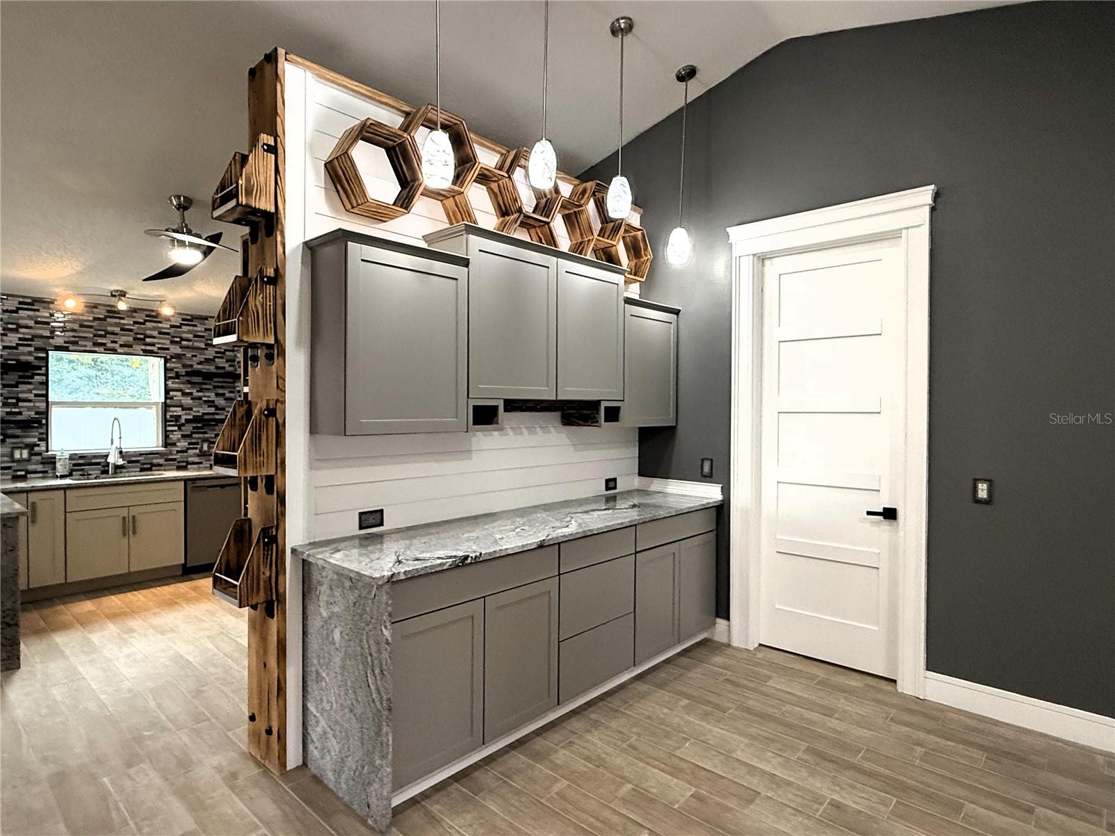 Image 9 of 64 For 6172 Raleigh Street