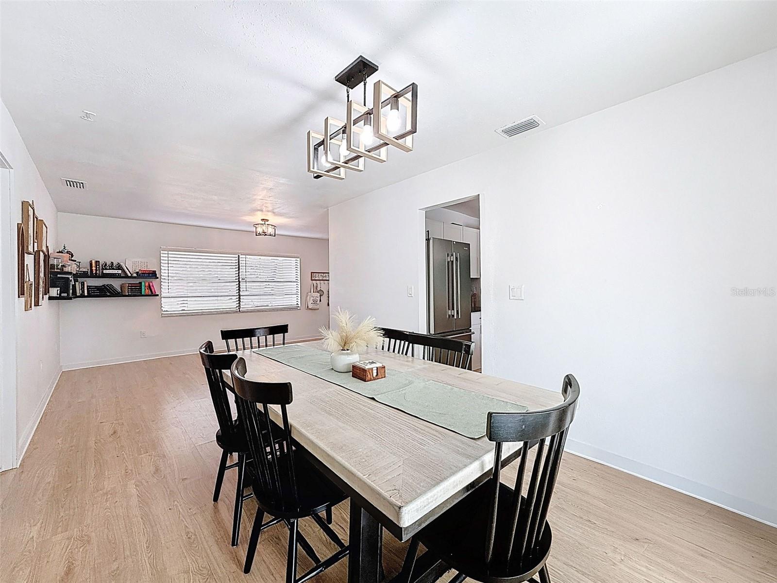 Image 21 of 29 For 1652 Larkin Road