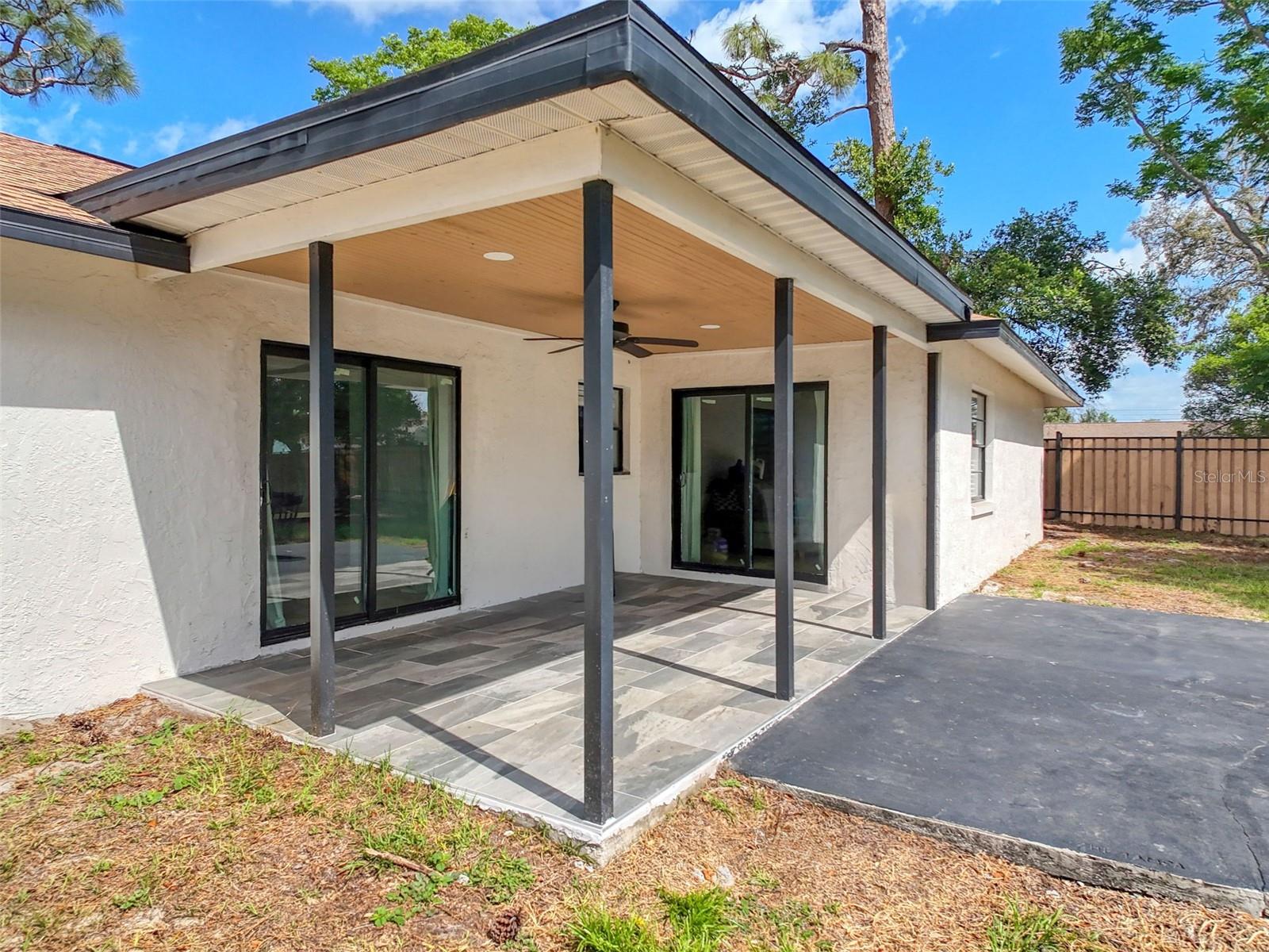 Image 24 of 29 For 1652 Larkin Road