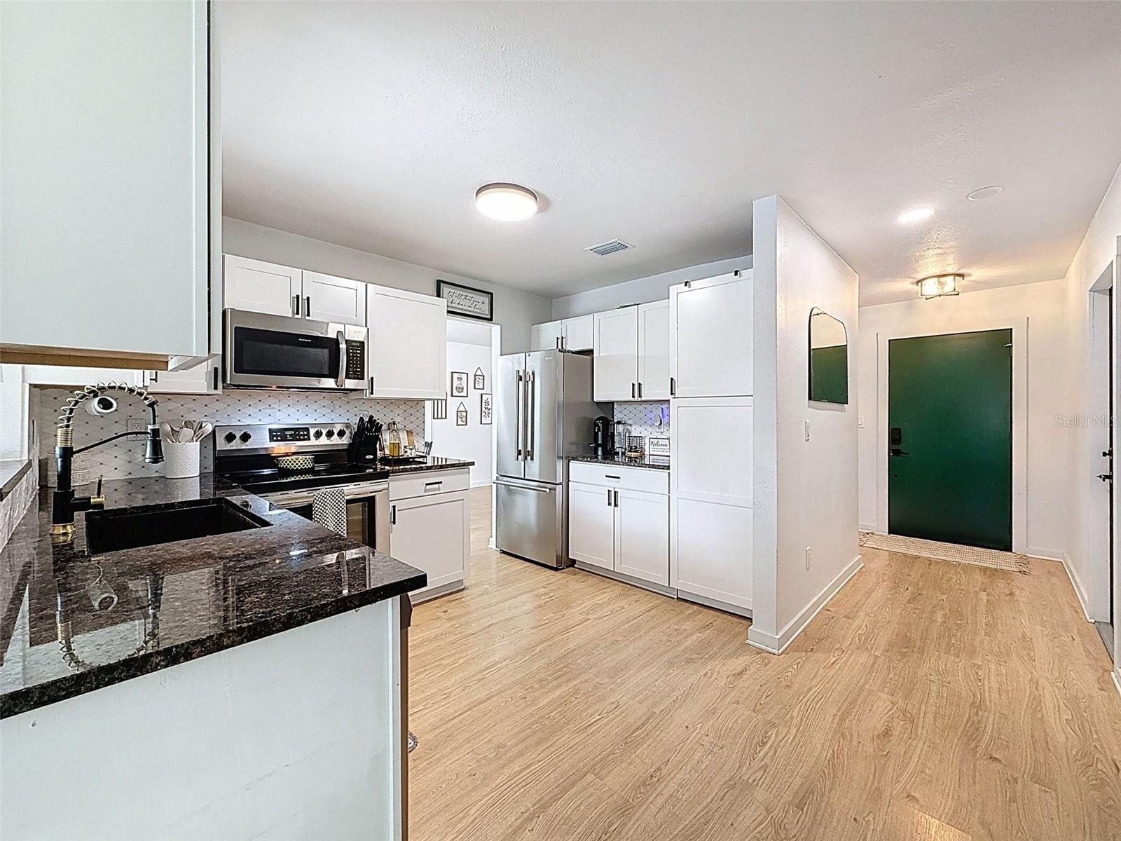 Image 4 of 29 For 1652 Larkin Road