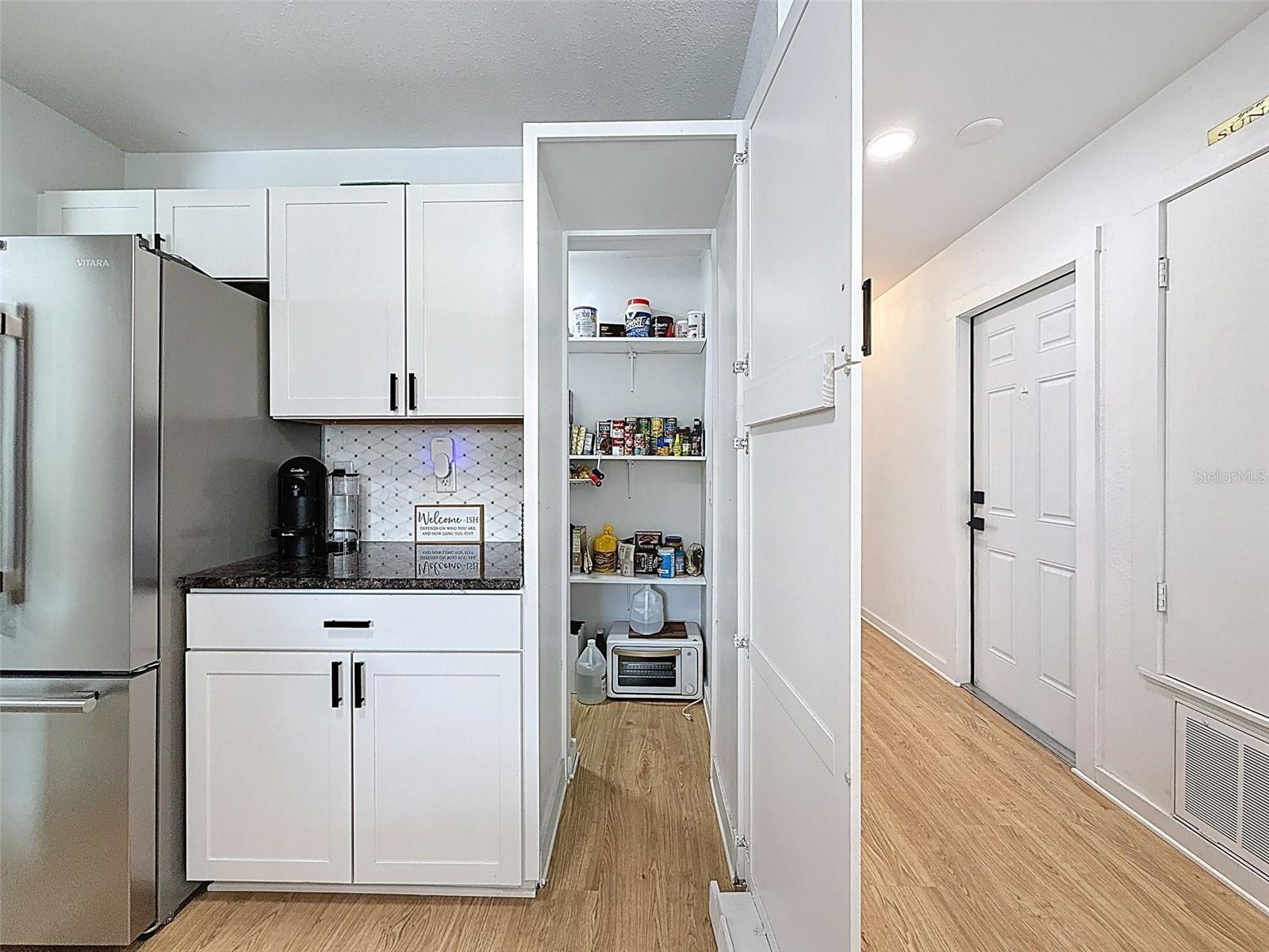 Image 5 of 29 For 1652 Larkin Road