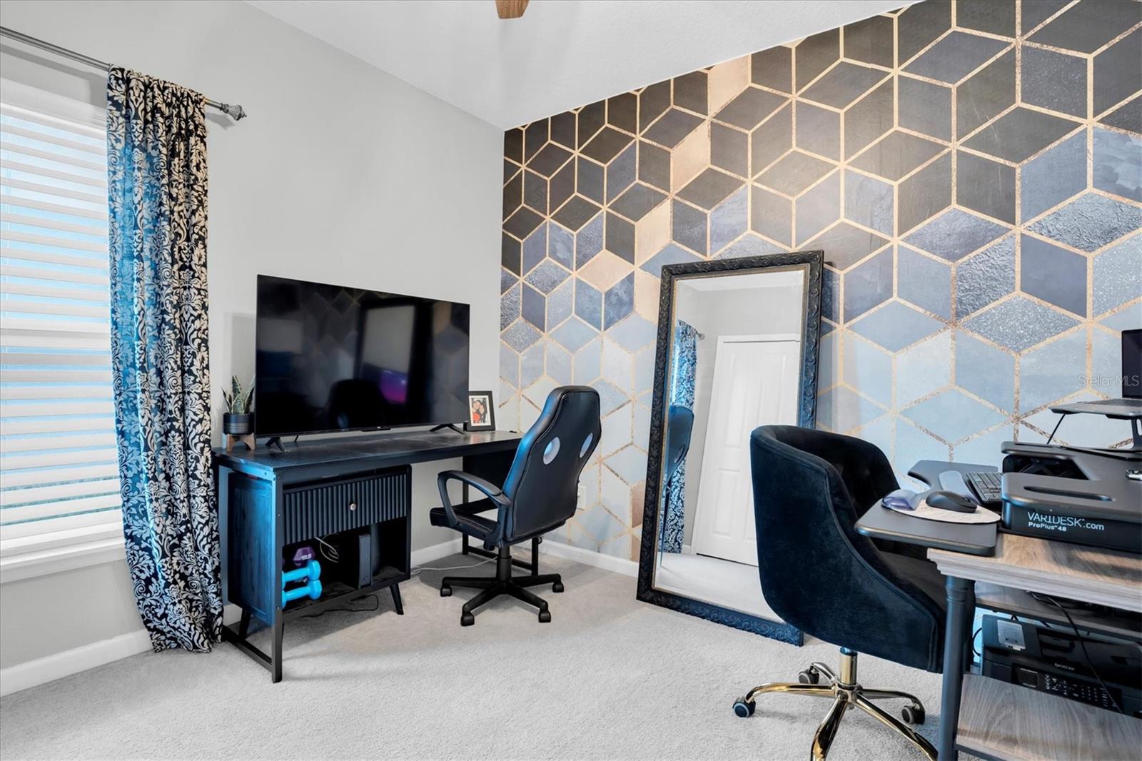 Image 21 of 29 For 10456 Red Tailed Hawk Lane