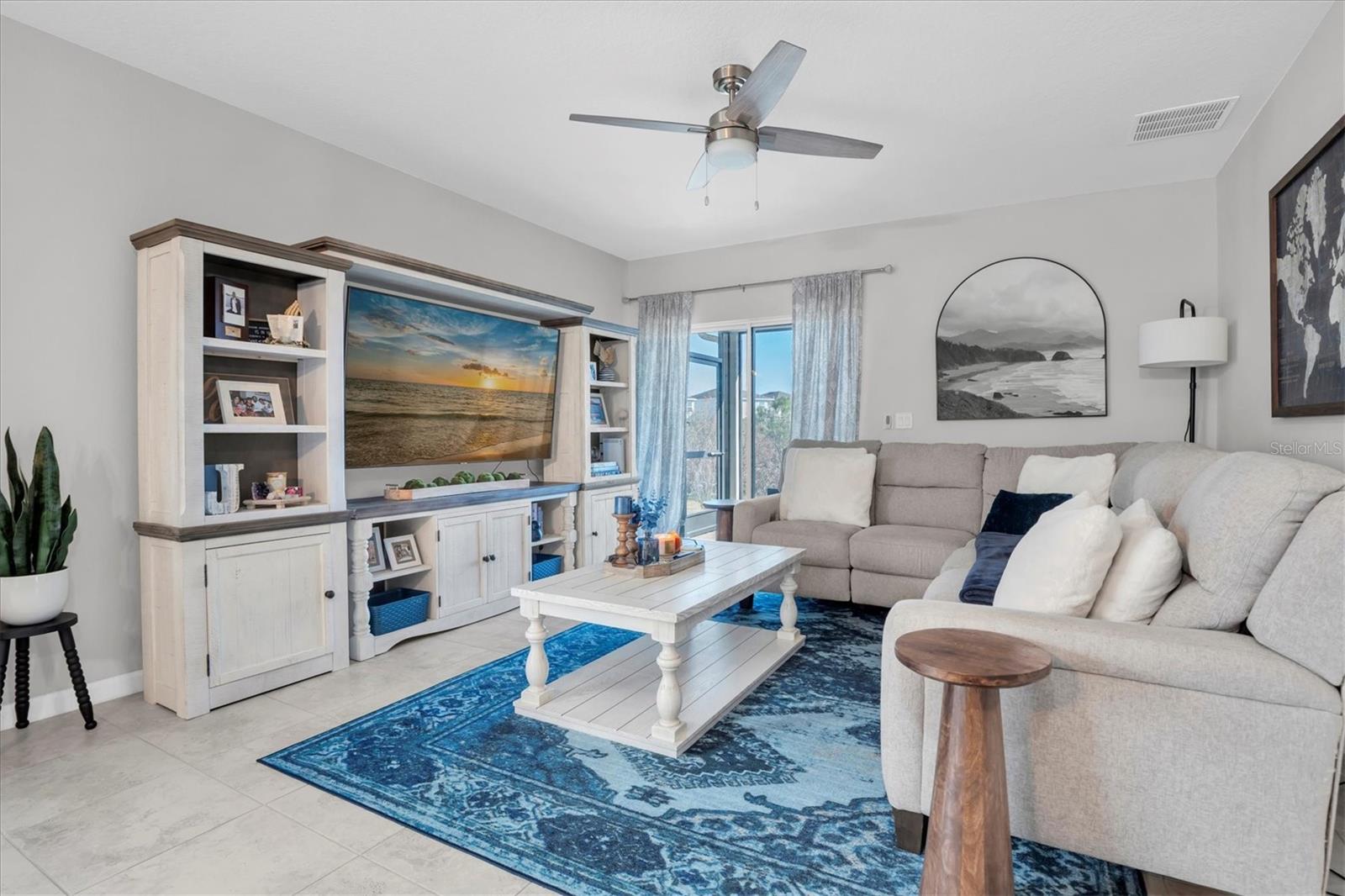 Image 4 of 29 For 10456 Red Tailed Hawk Lane