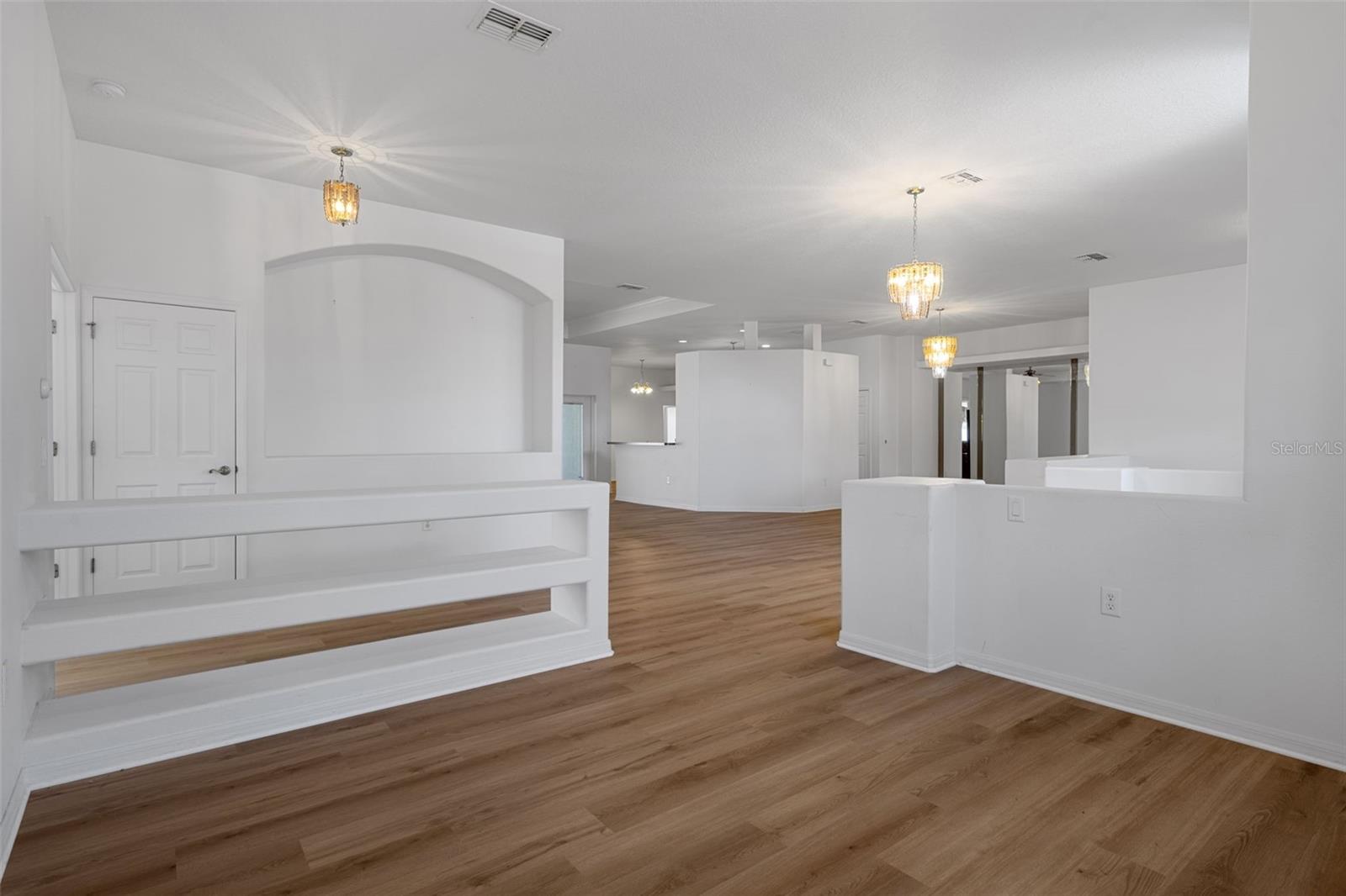 Image 10 of 79 For 7285 Nightwalker Road