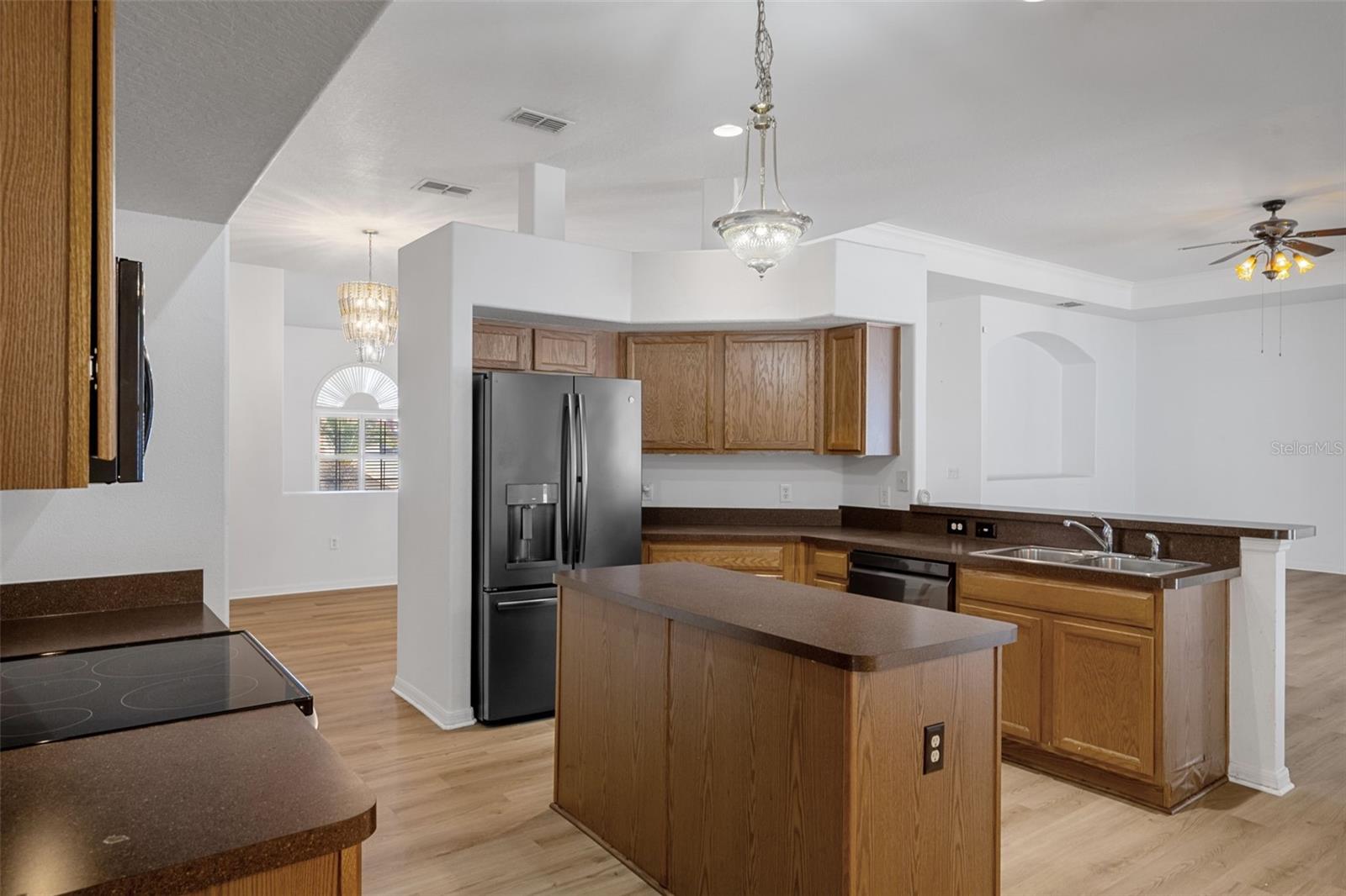 Image 26 of 79 For 7285 Nightwalker Road