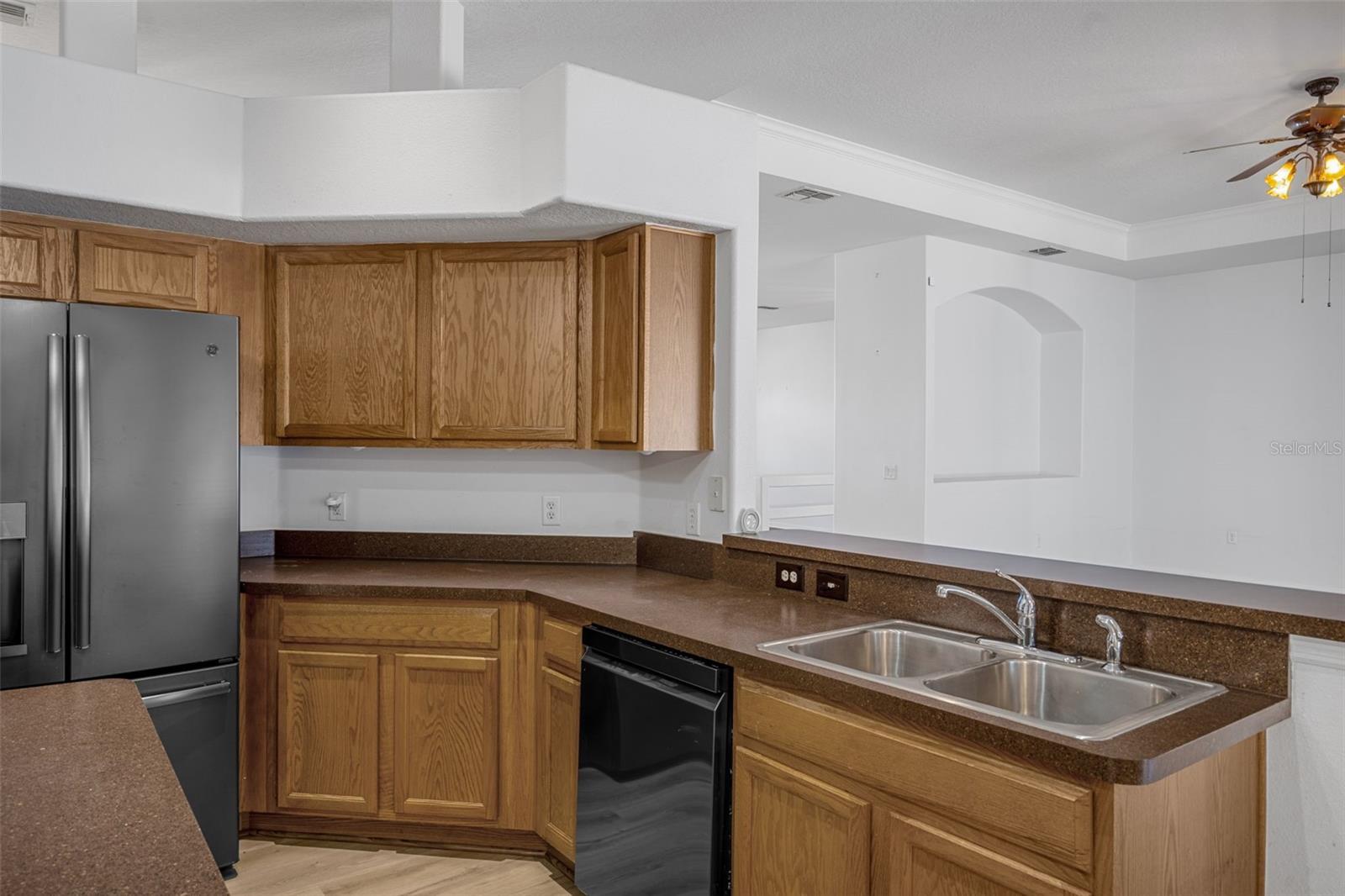 Image 28 of 79 For 7285 Nightwalker Road