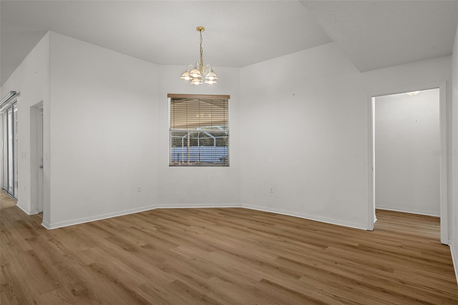 Image 31 of 79 For 7285 Nightwalker Road