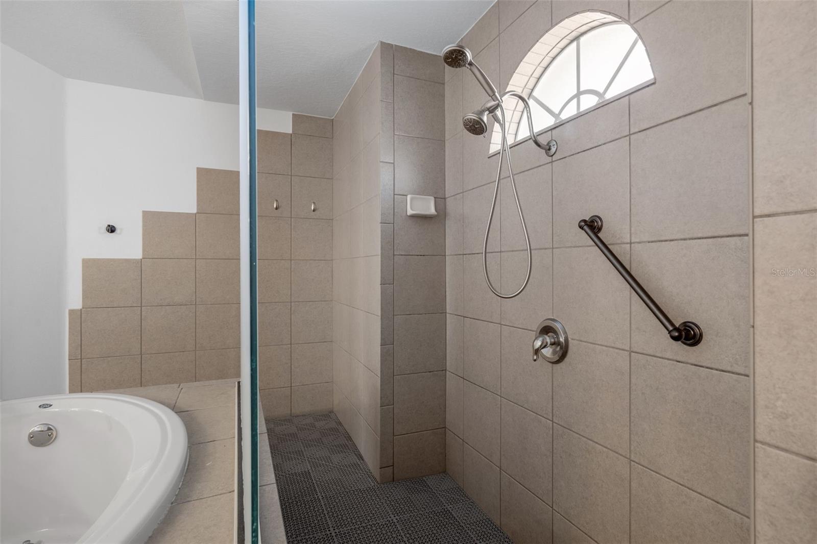 Image 45 of 79 For 7285 Nightwalker Road