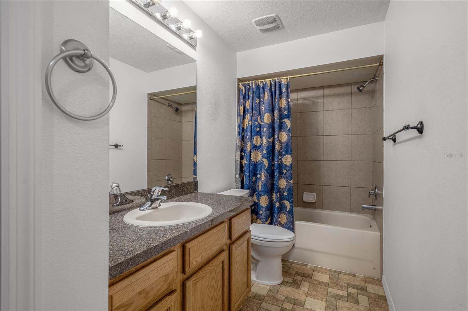 Image 49 of 79 For 7285 Nightwalker Road