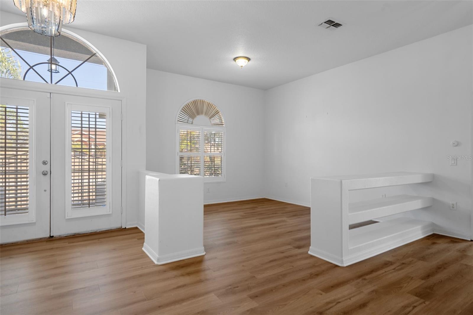 Image 9 of 79 For 7285 Nightwalker Road