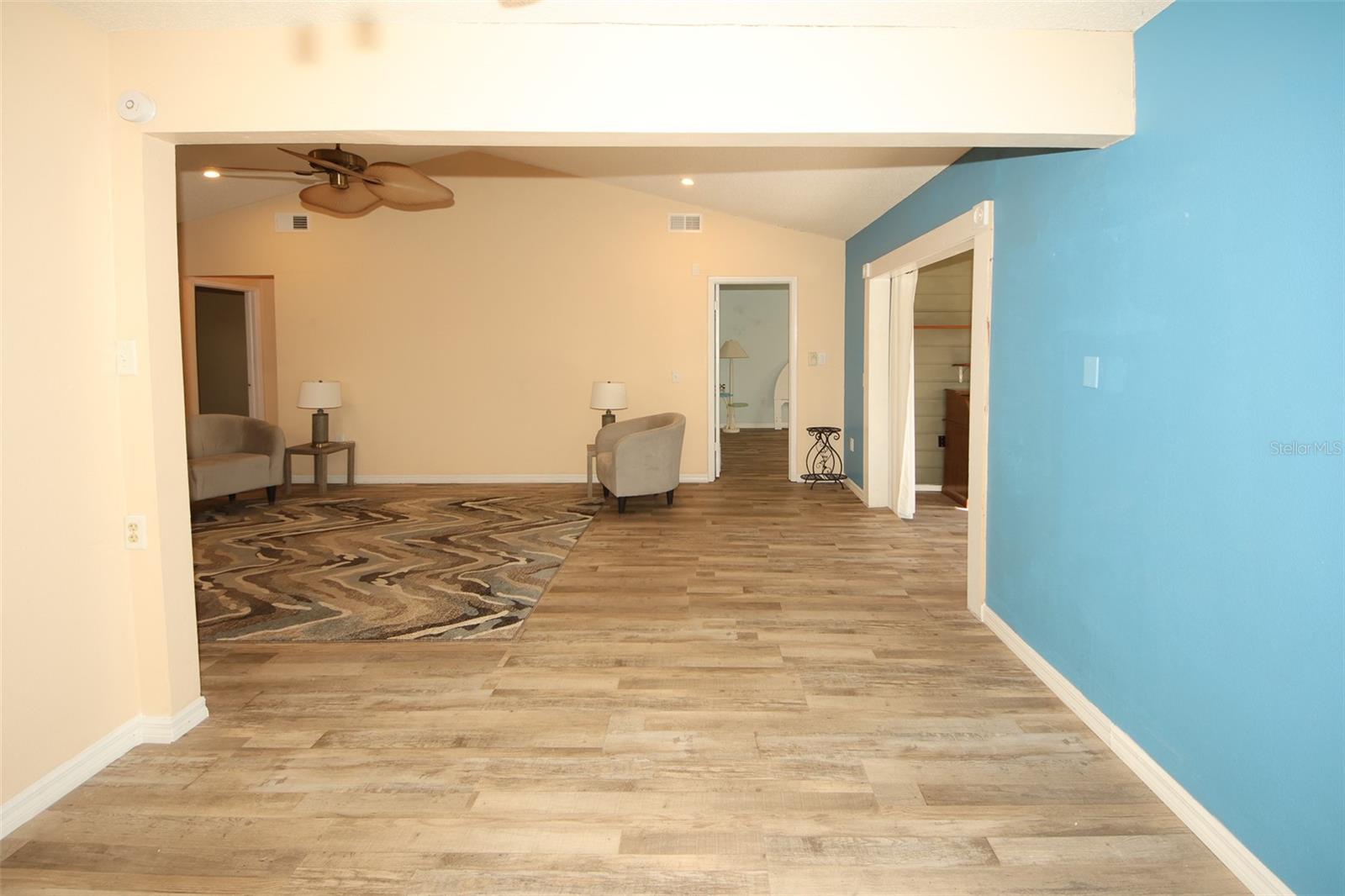 Image 14 of 34 For 12432 Knollbrook Lane