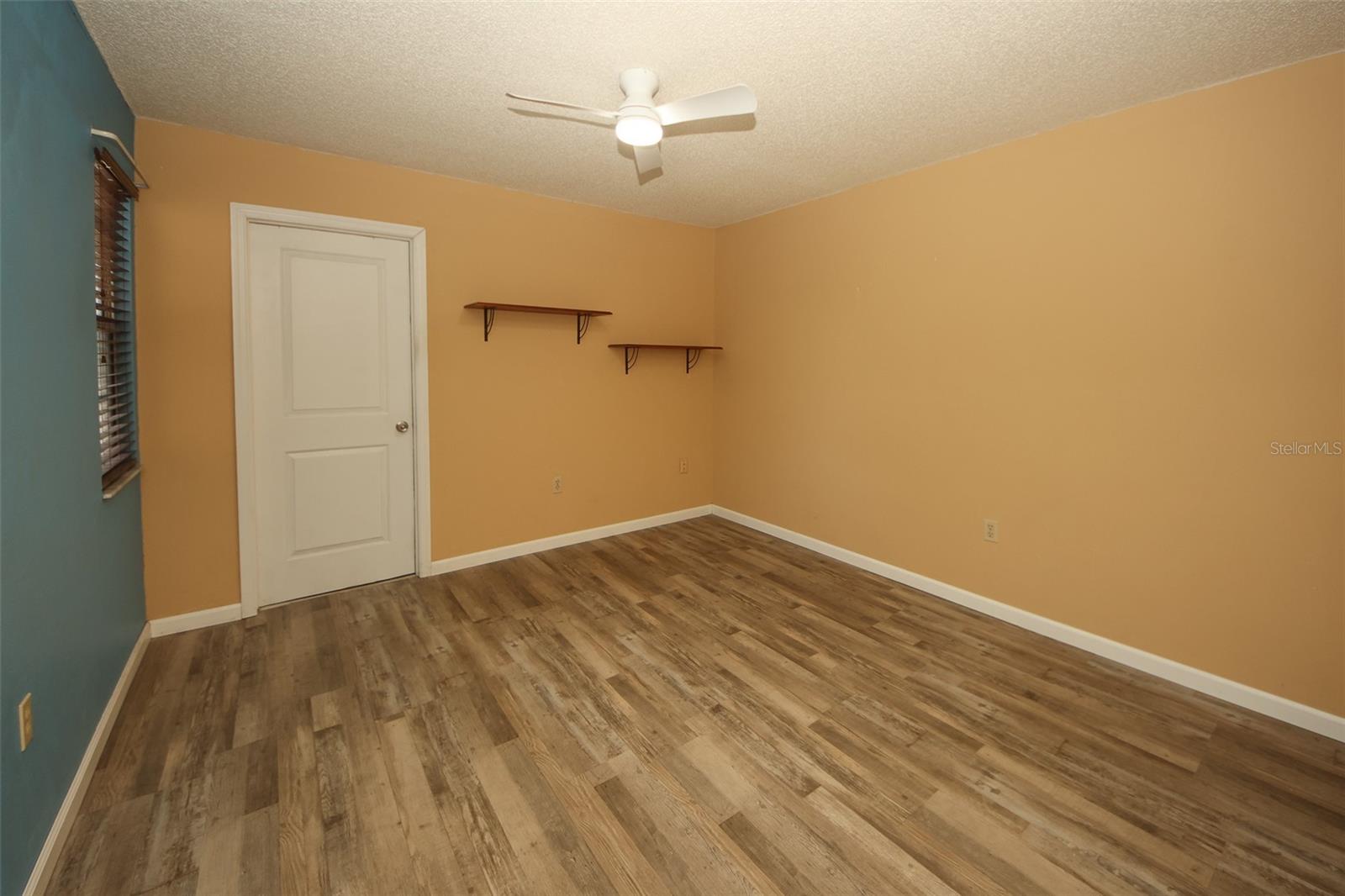 Image 21 of 34 For 12432 Knollbrook Lane