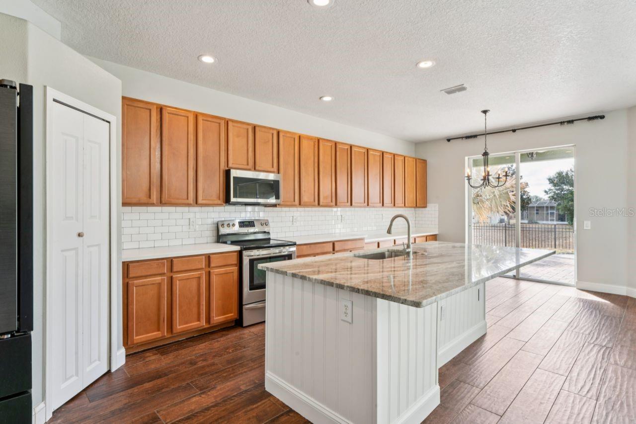 Image 22 of 87 For 4201 Canongate