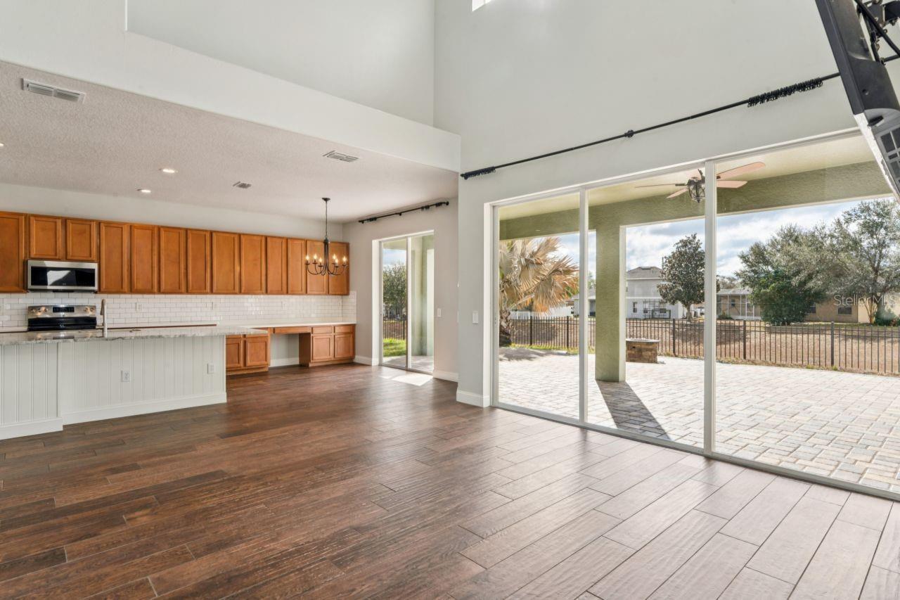 Image 33 of 87 For 4201 Canongate