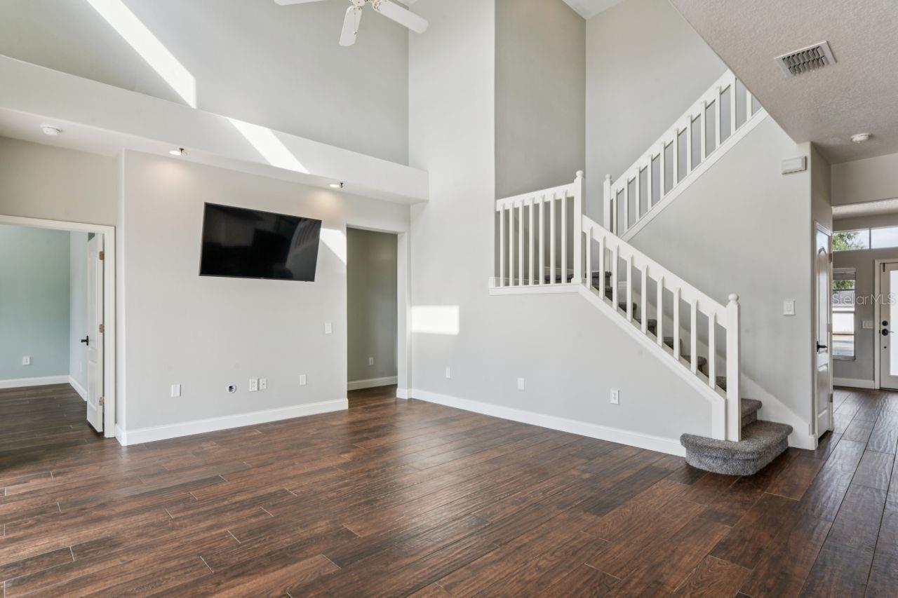 Image 35 of 87 For 4201 Canongate