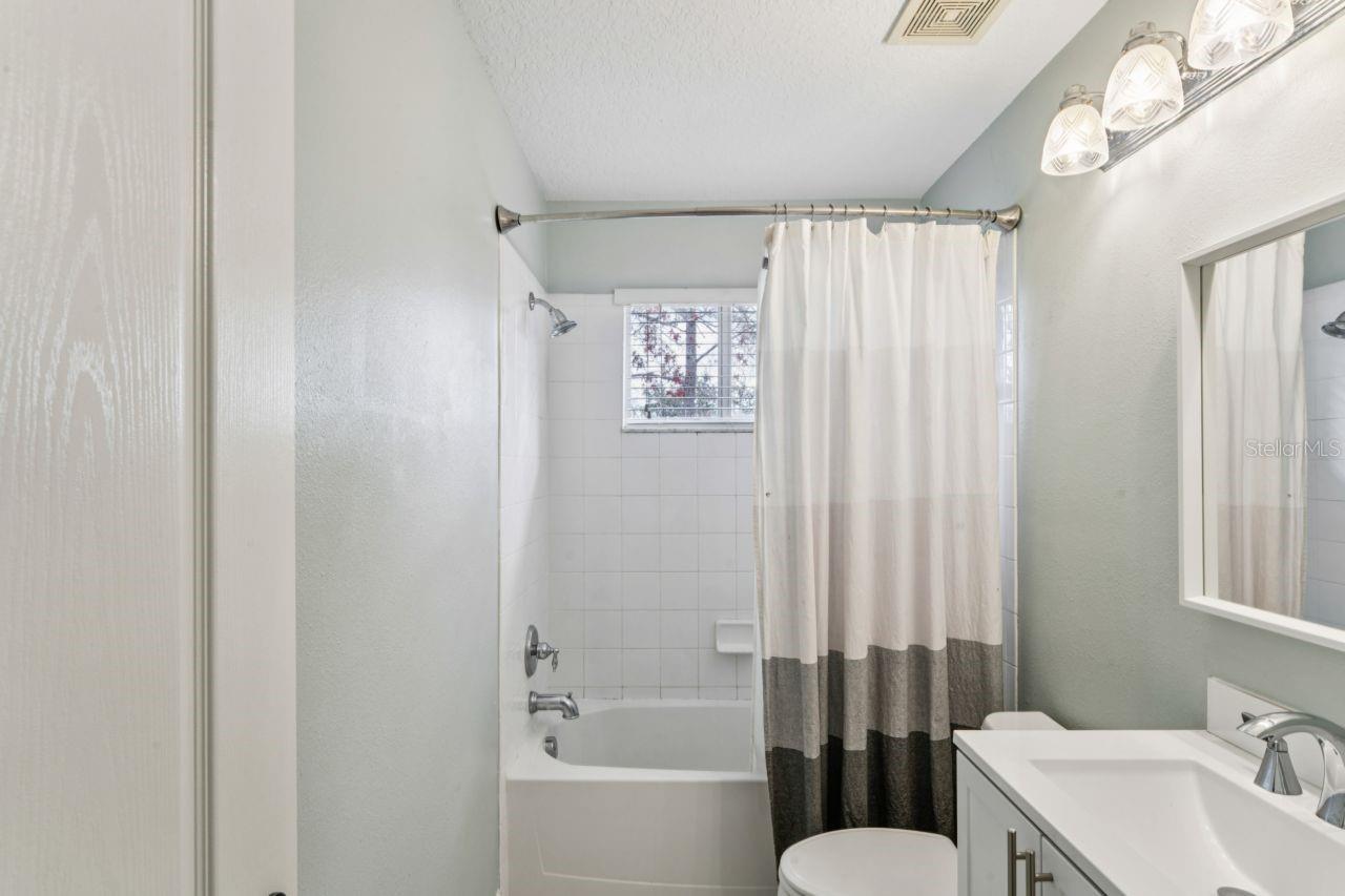 Image 56 of 87 For 4201 Canongate