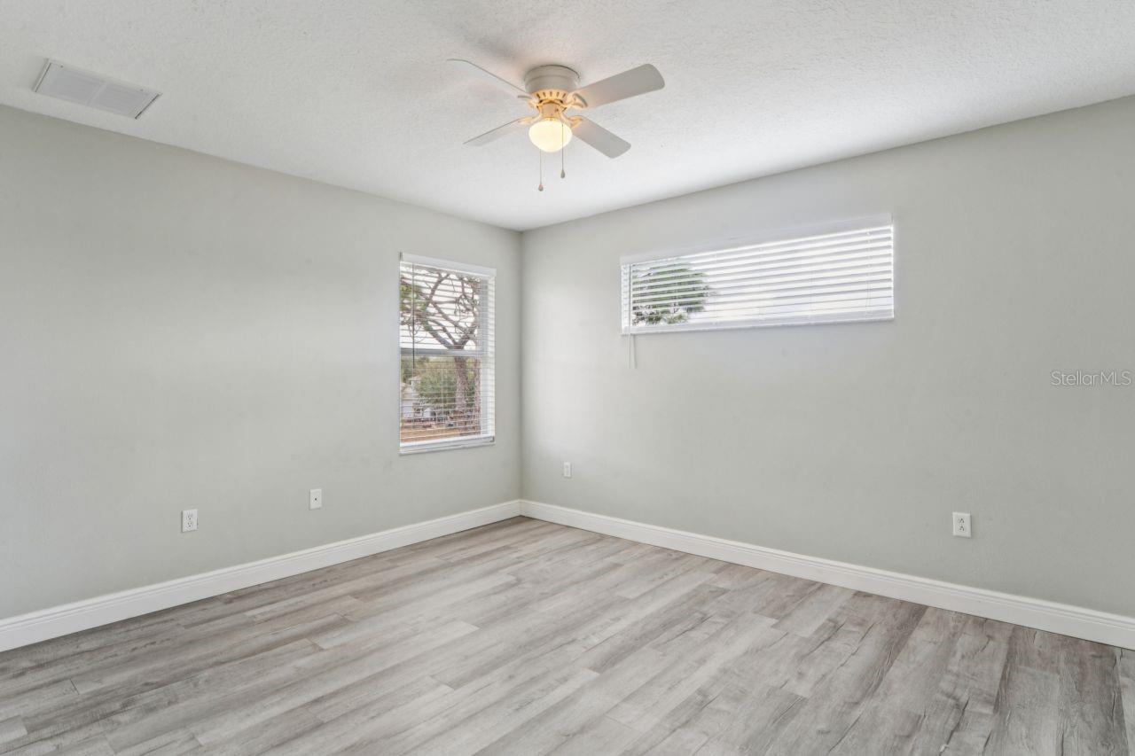 Image 63 of 87 For 4201 Canongate