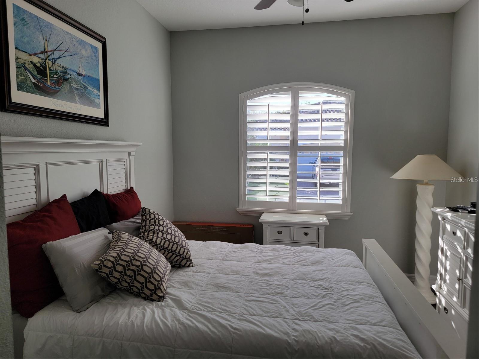 Listing photo id 17 for 4748 Wheel House Drive