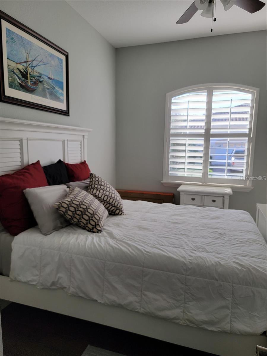 Listing photo id 18 for 4748 Wheel House Drive