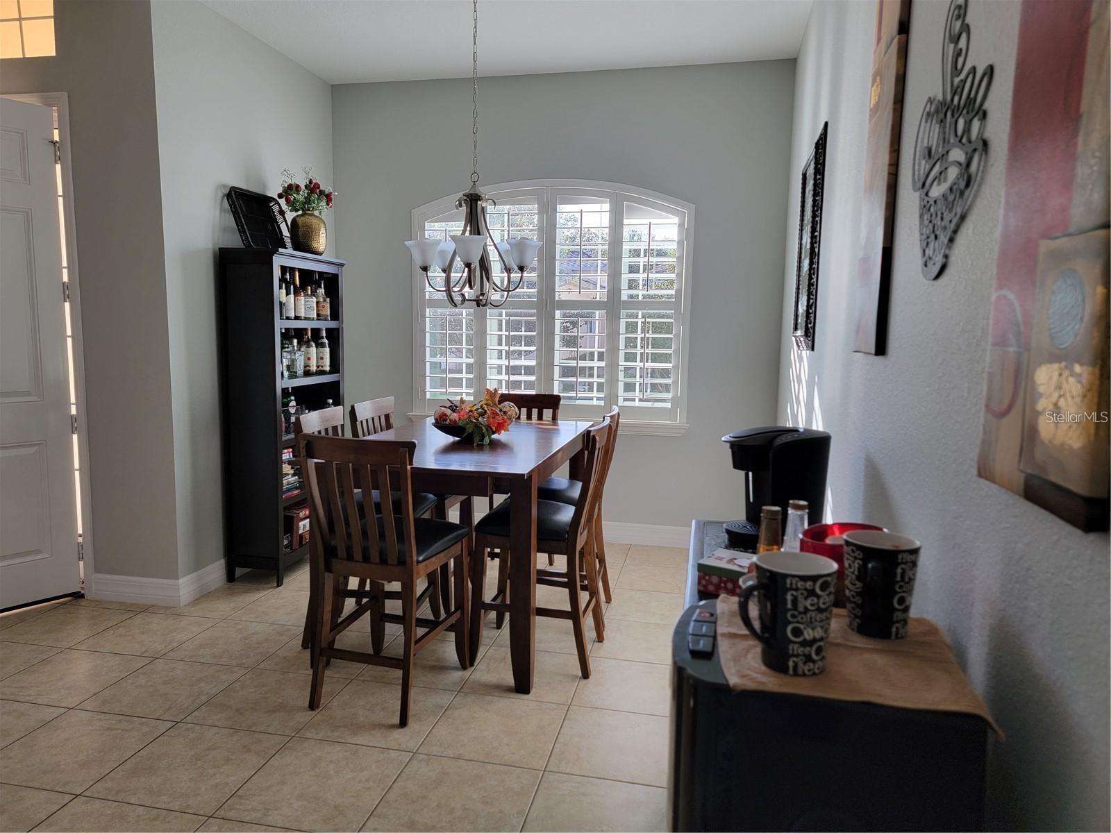 Listing photo id 5 for 4748 Wheel House Drive