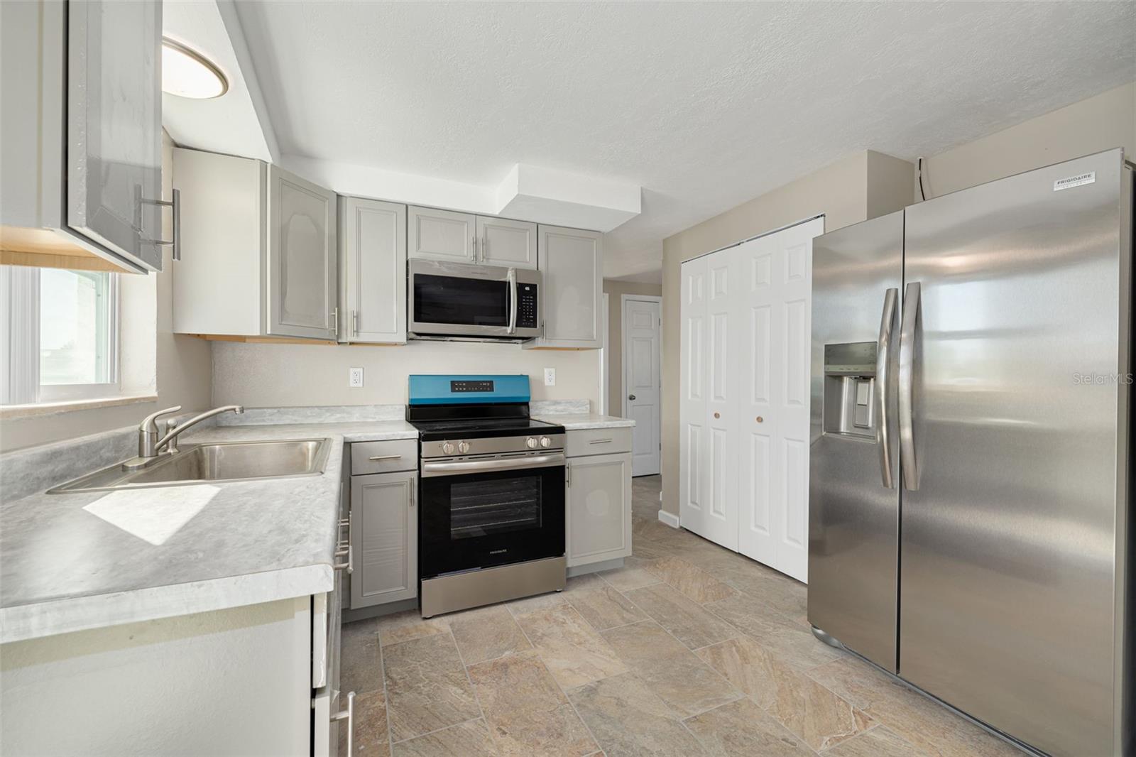 Image 10 of 33 For 13624 Britton Drive