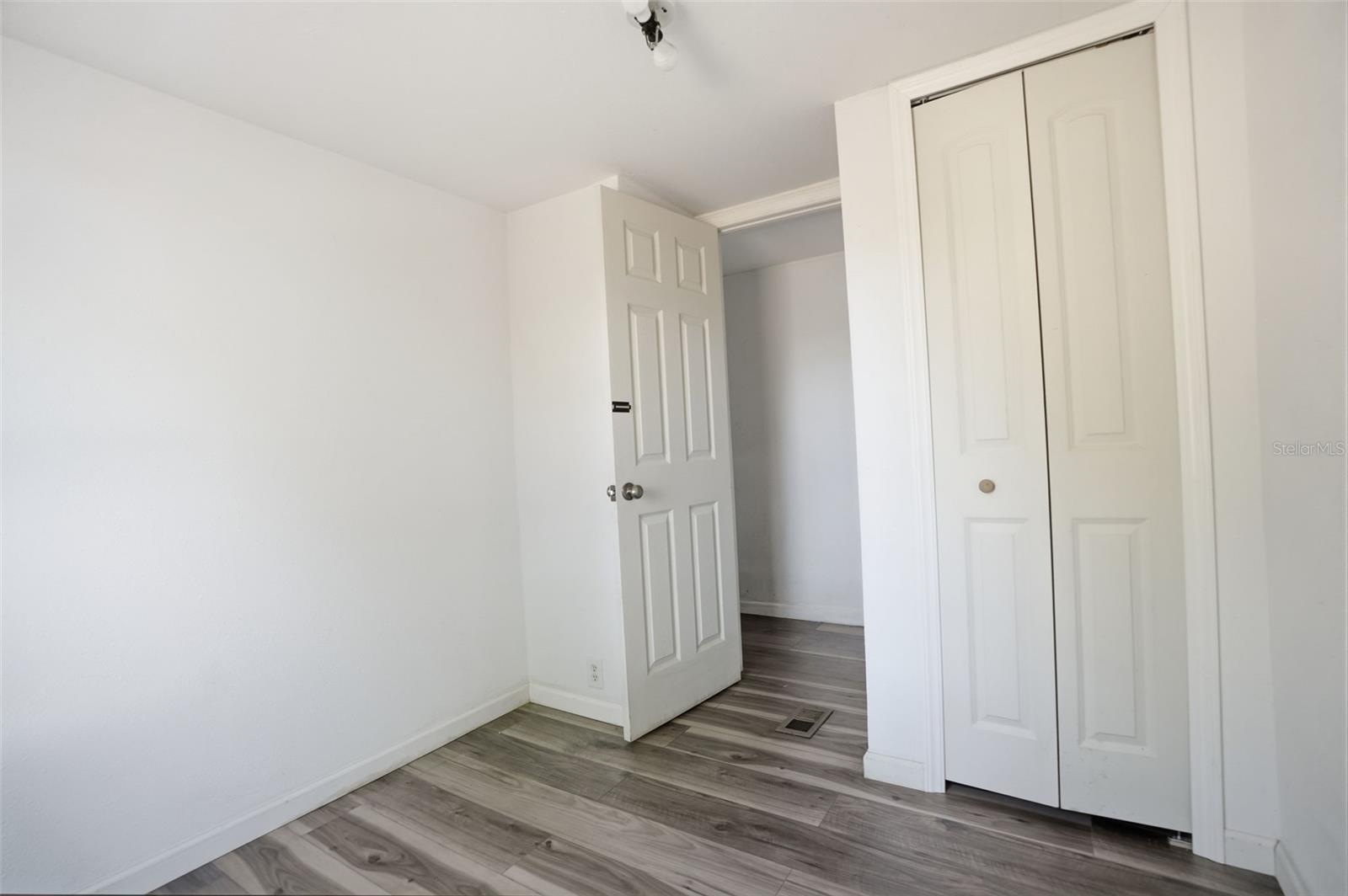 Image 13 of 32 For 9727 Lake Drive